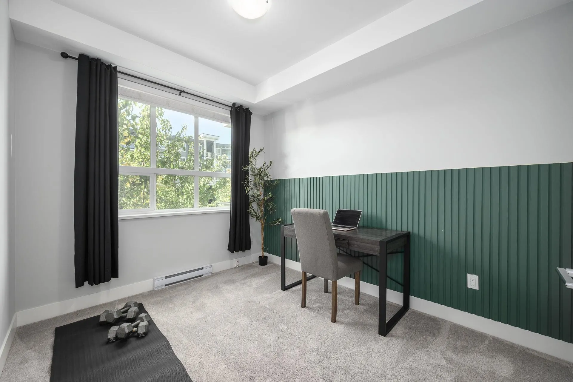 3313 2180 Kelly Avenue