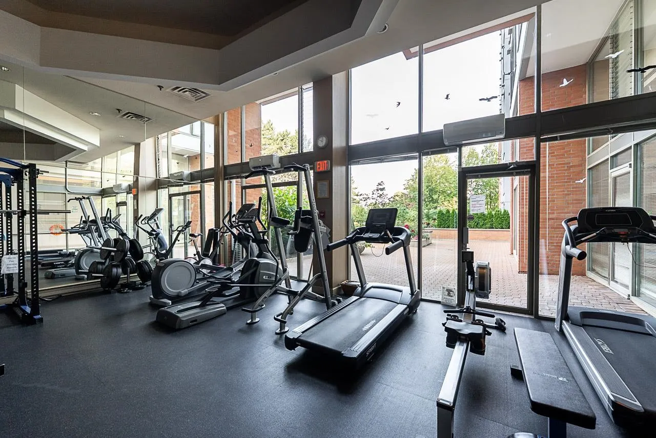 410 2201 Pine Street