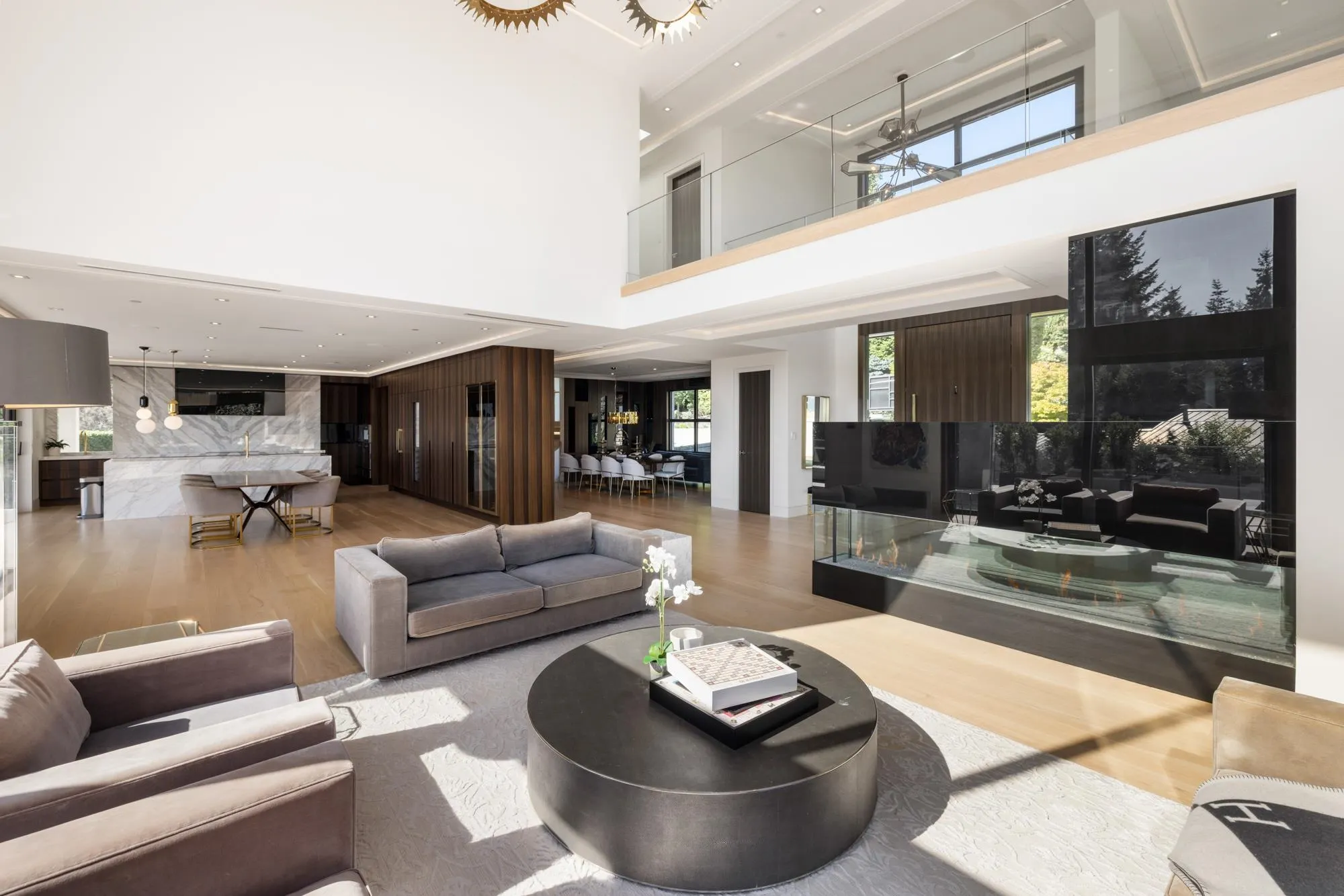 1050 King Georges Way