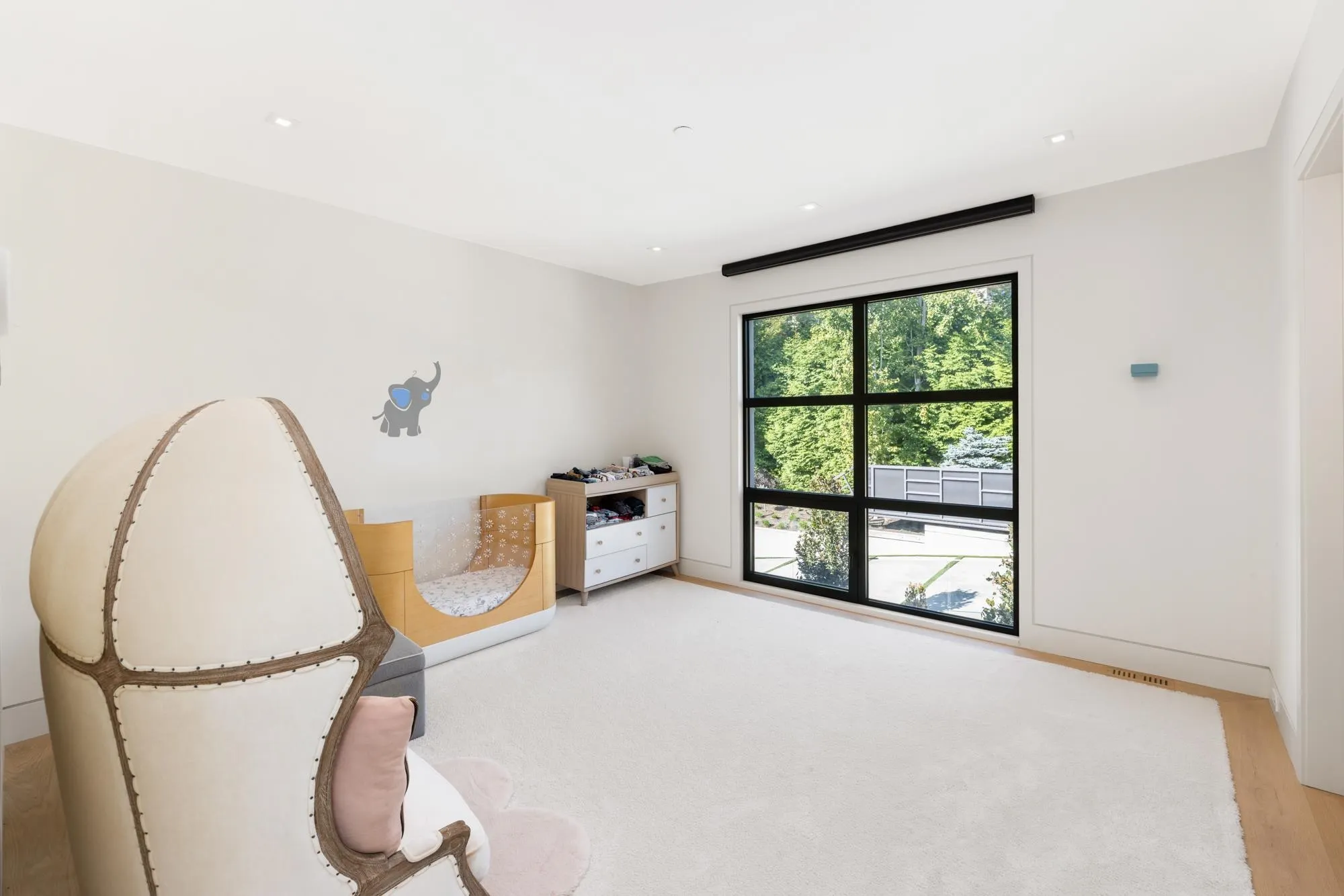 1050 King Georges Way