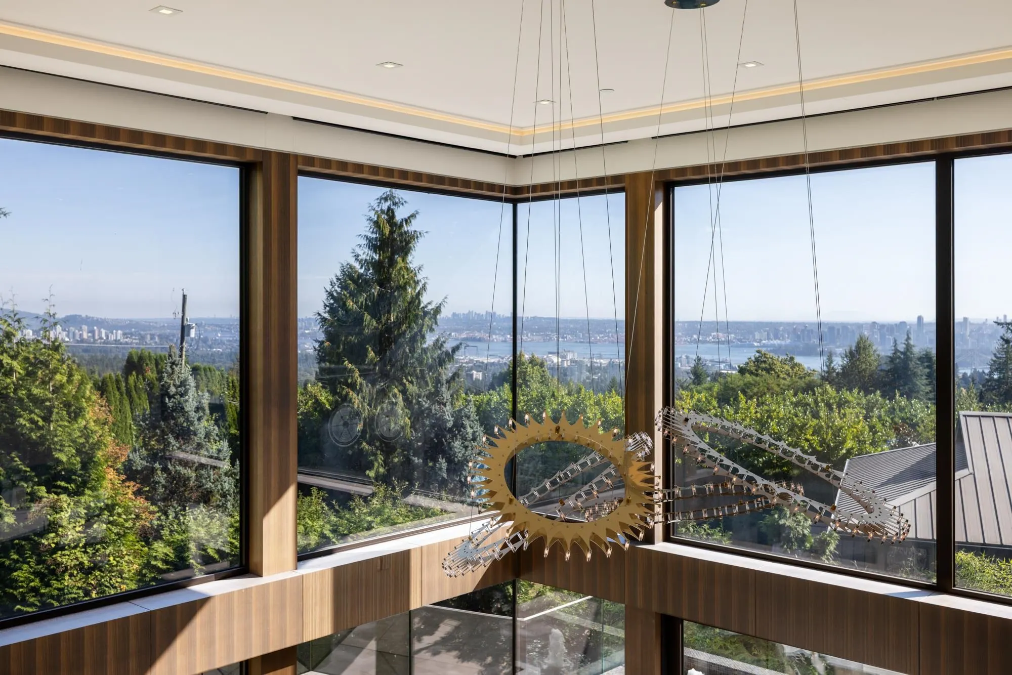 1050 King Georges Way