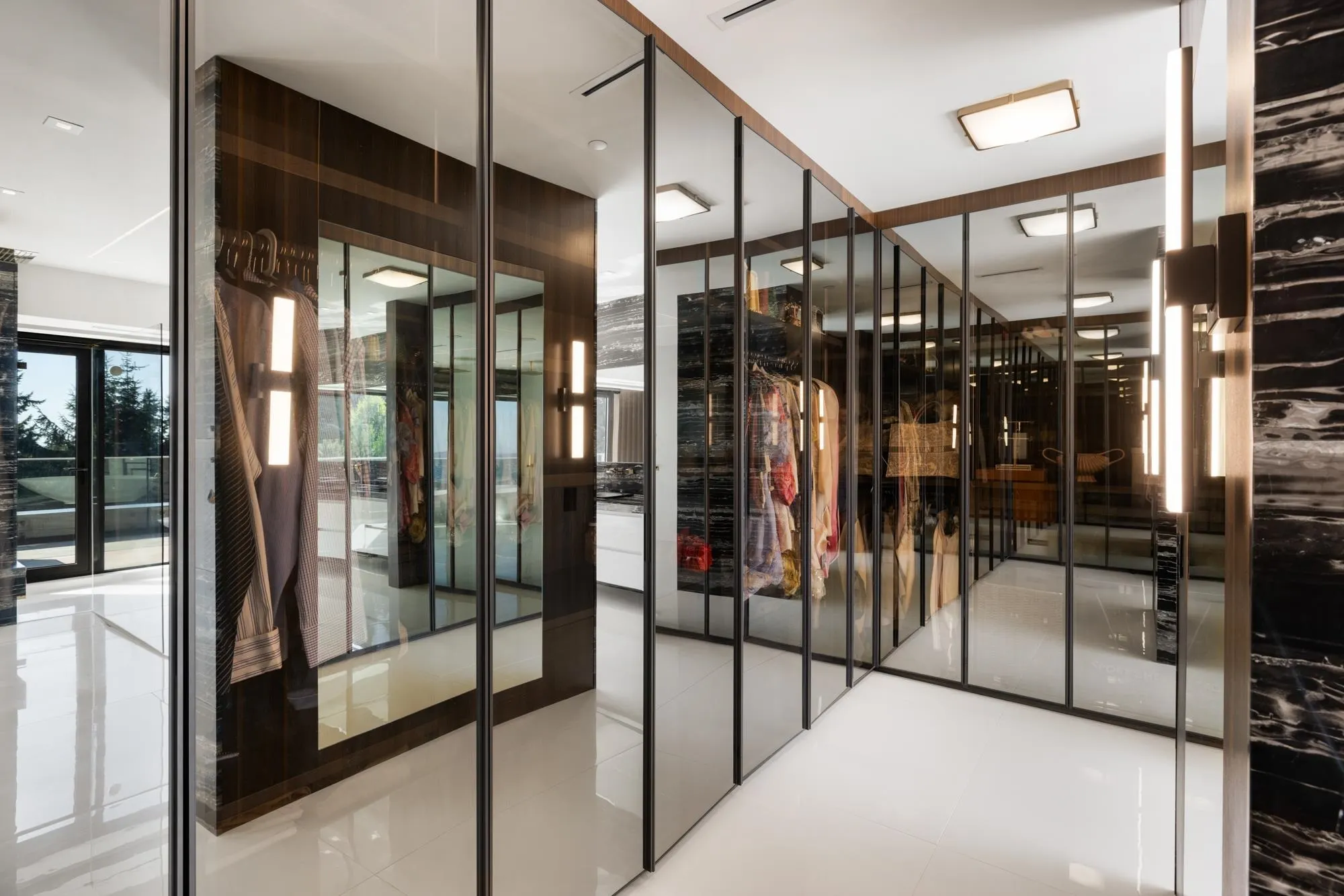 1050 King Georges Way