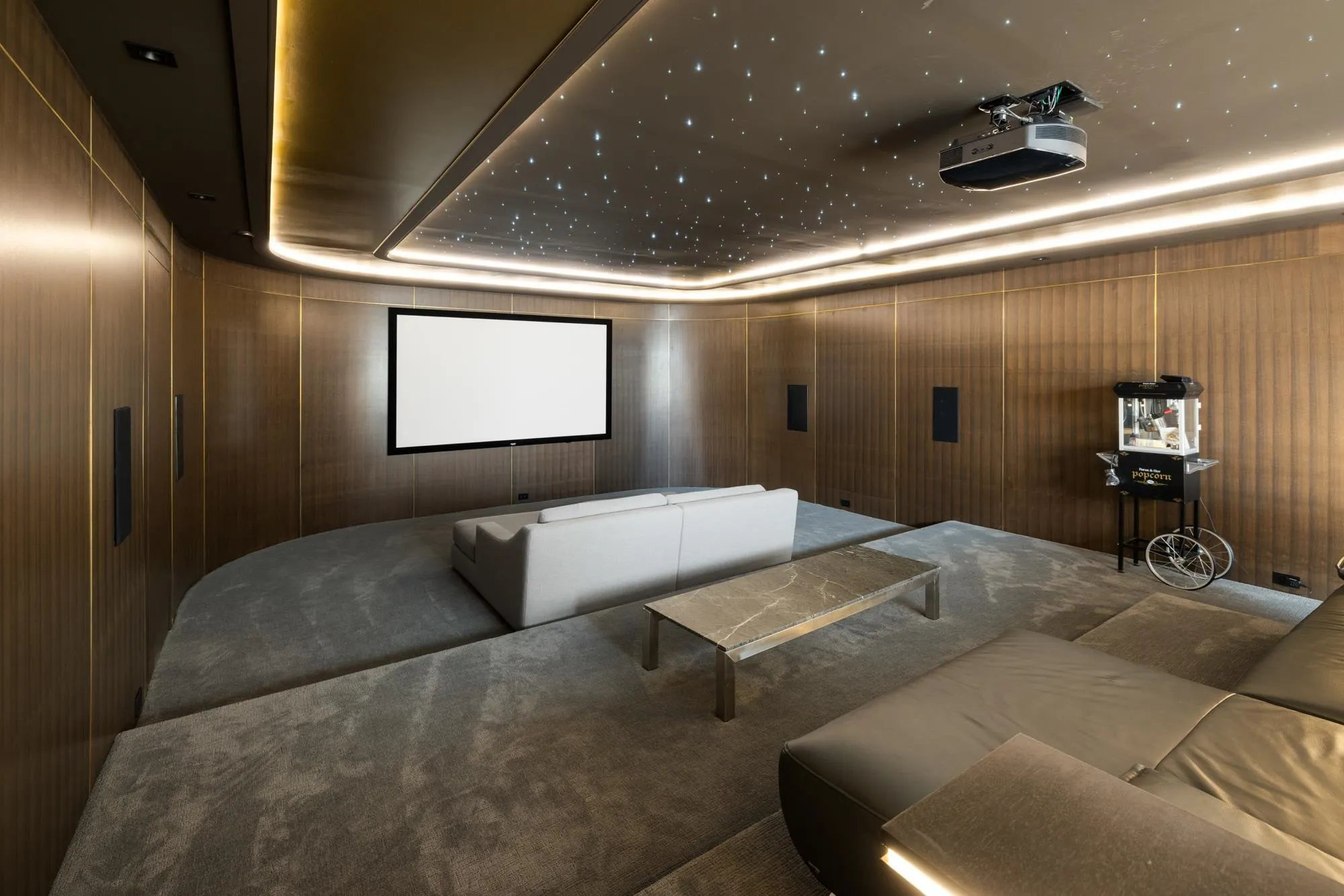 1050 King Georges Way