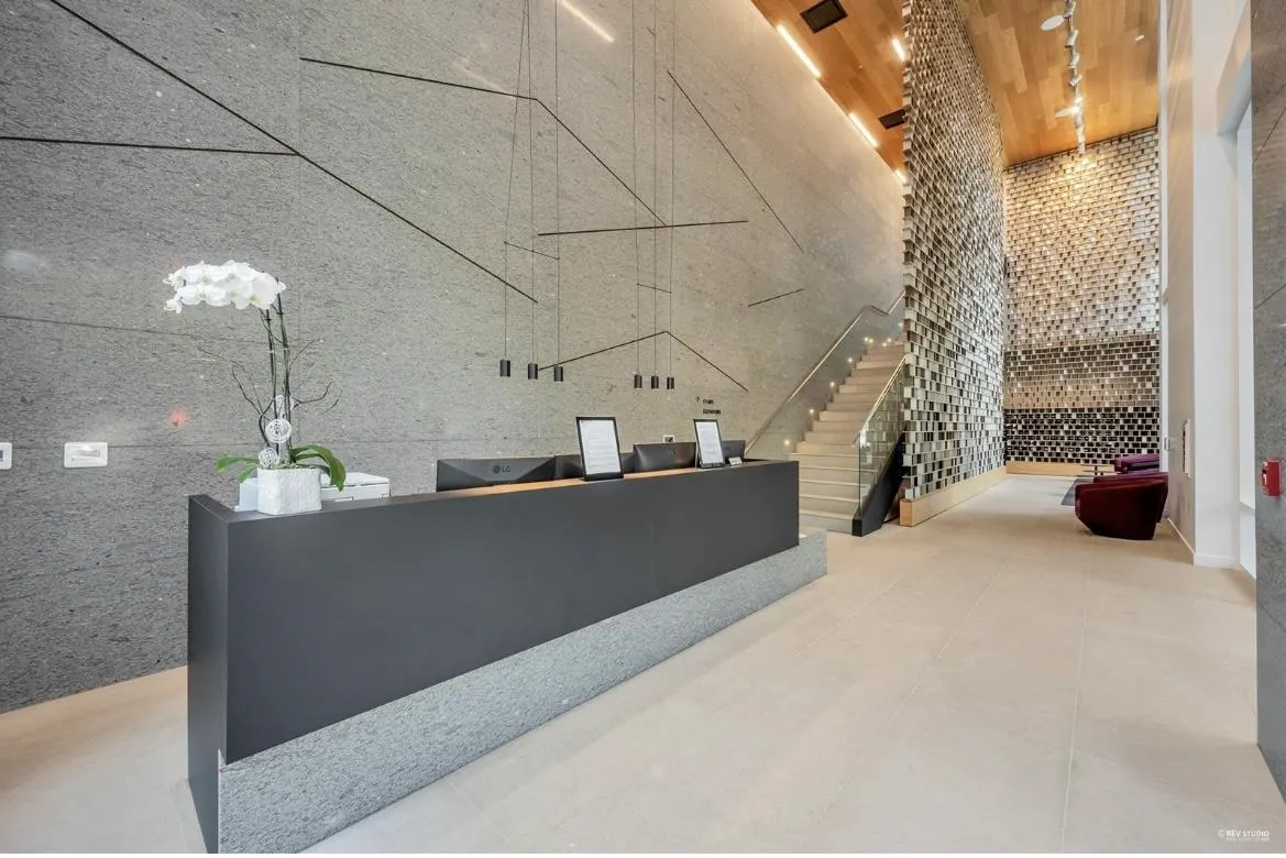 2802 1289 Hornby Street