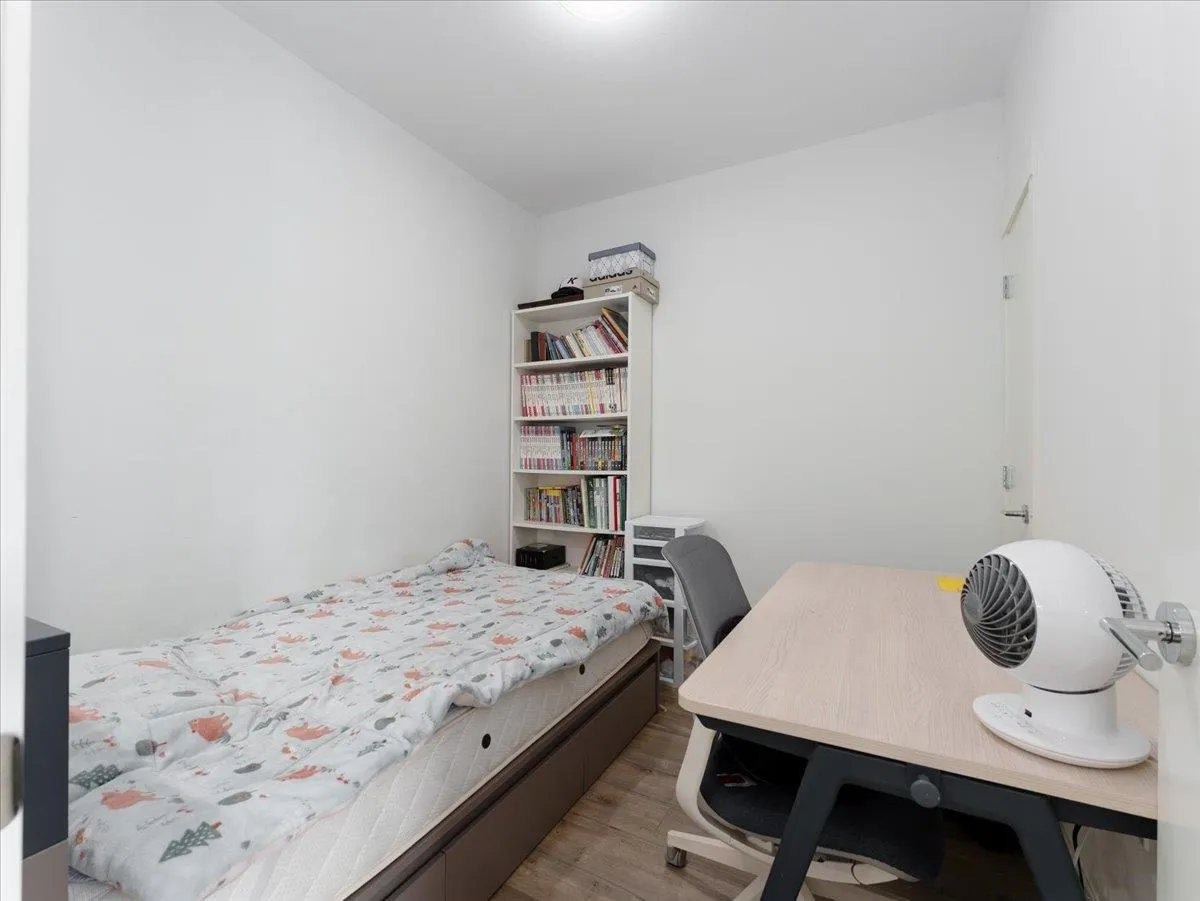 119 750 Dogwood Street