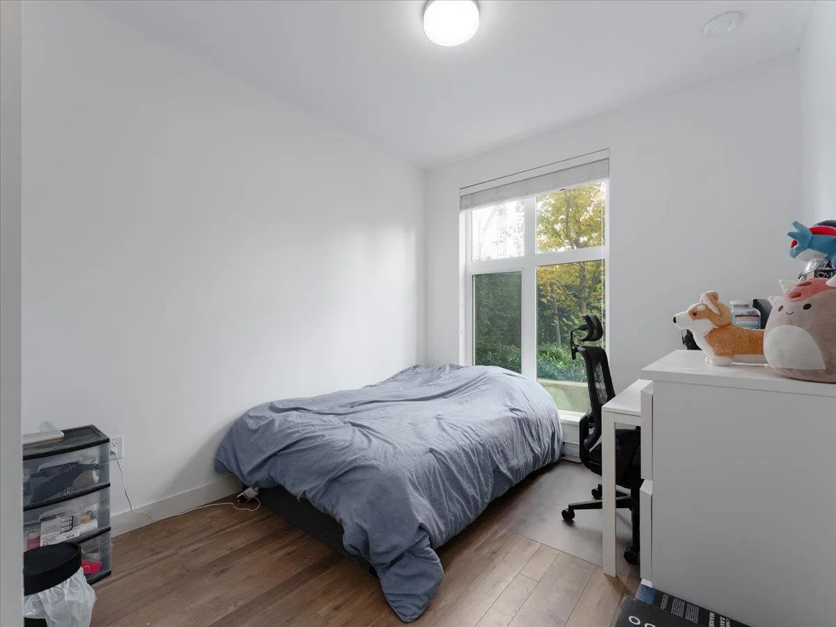 119 750 Dogwood Street