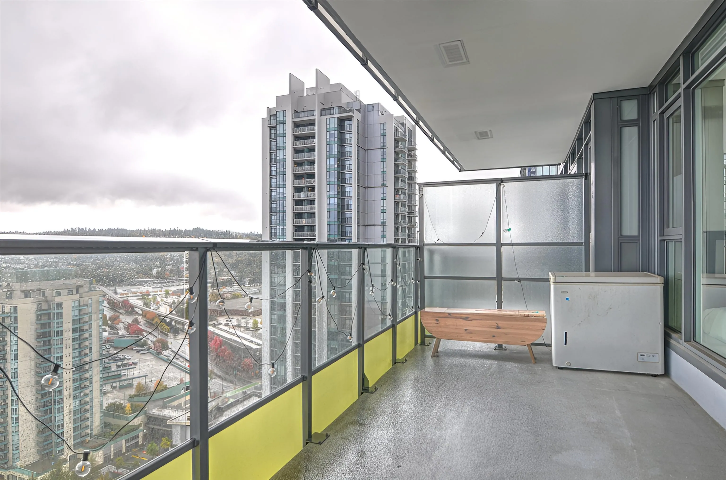 2405 1182 Westwood Street