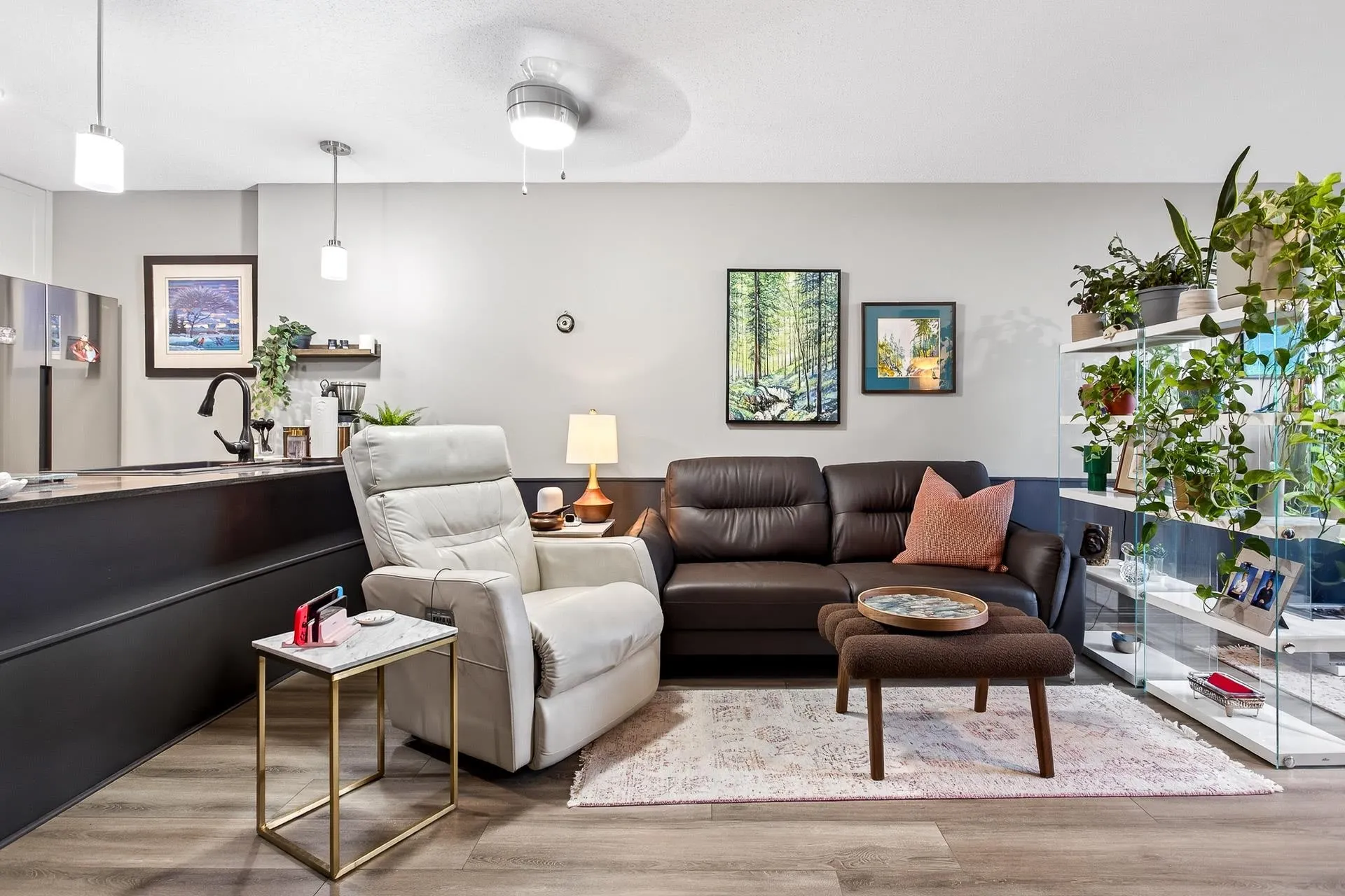 1101 7178 Collier Street