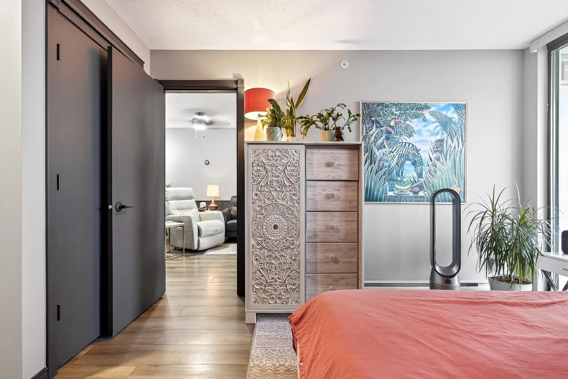 1101 7178 Collier Street