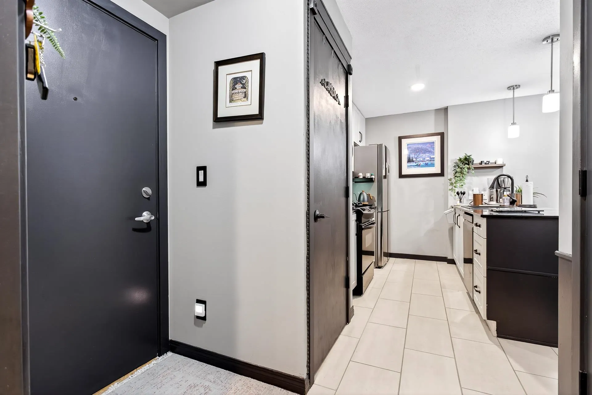 1101 7178 Collier Street