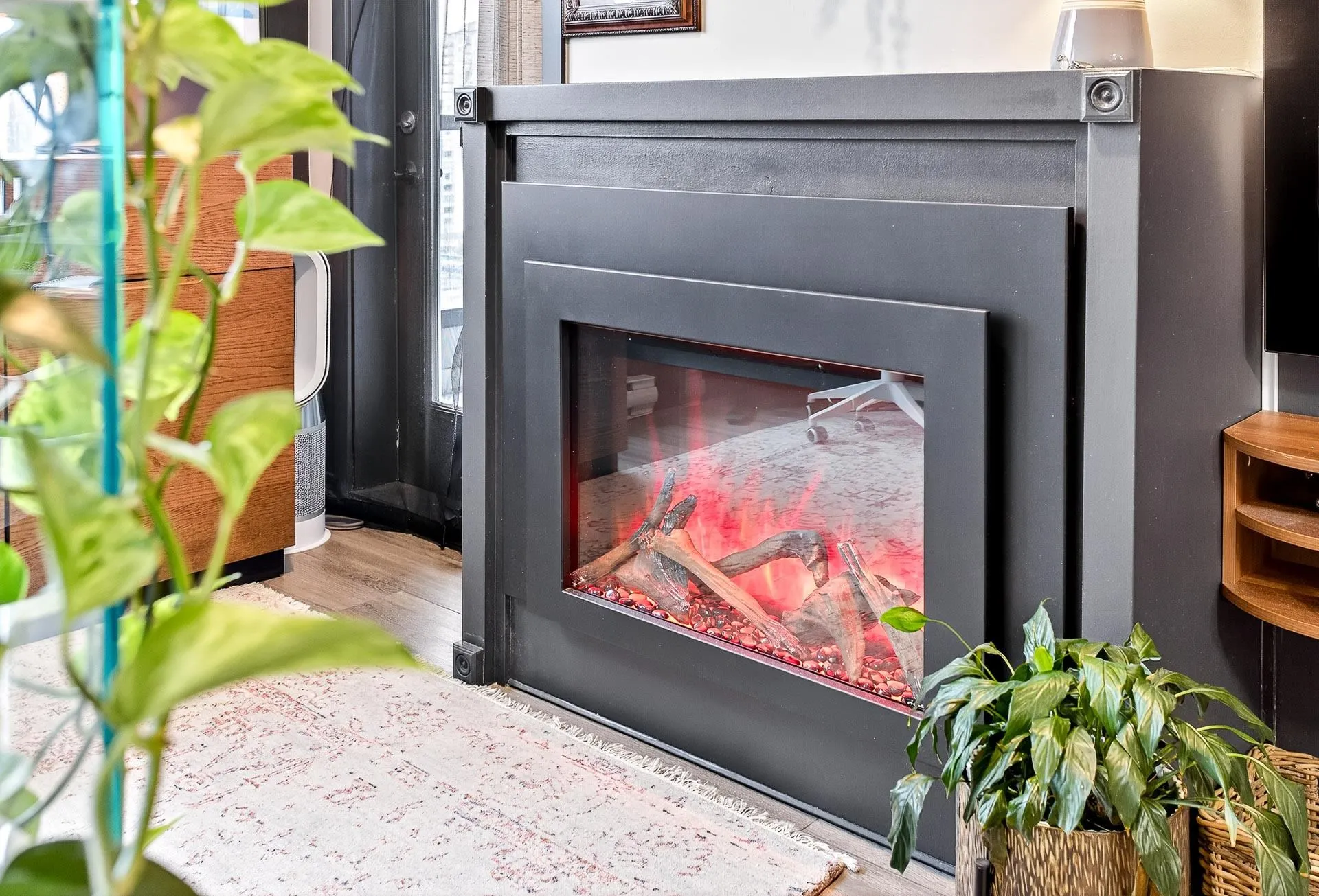 1101 7178 Collier Street