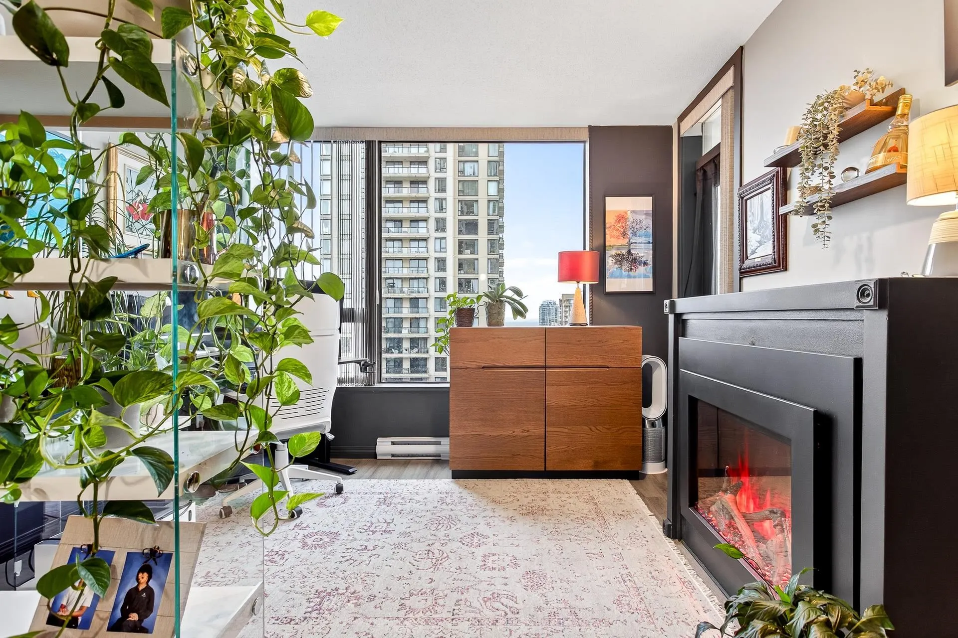 1101 7178 Collier Street