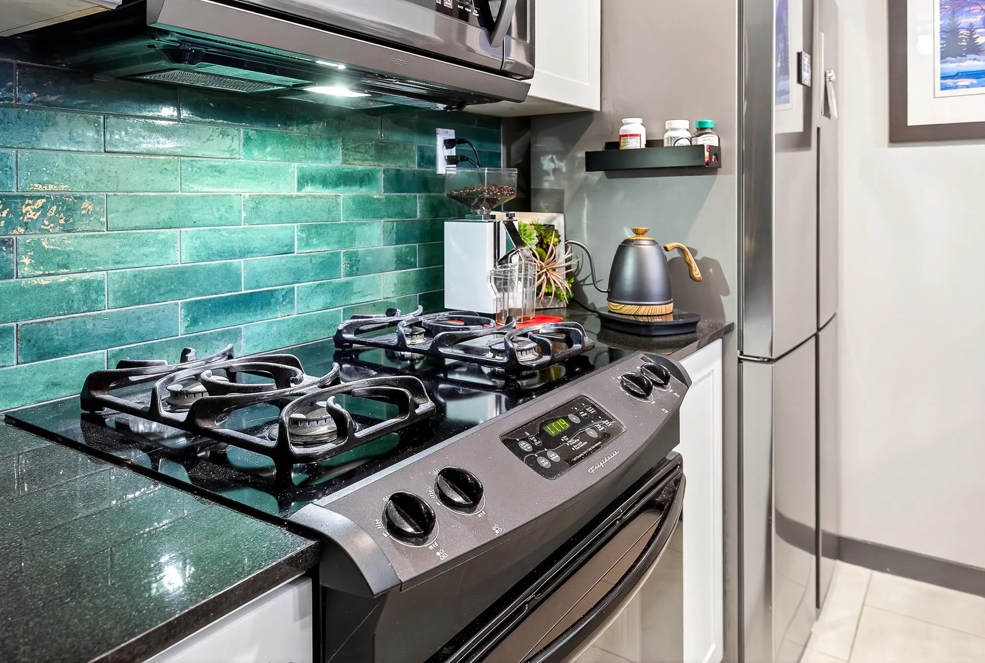 1101 7178 Collier Street