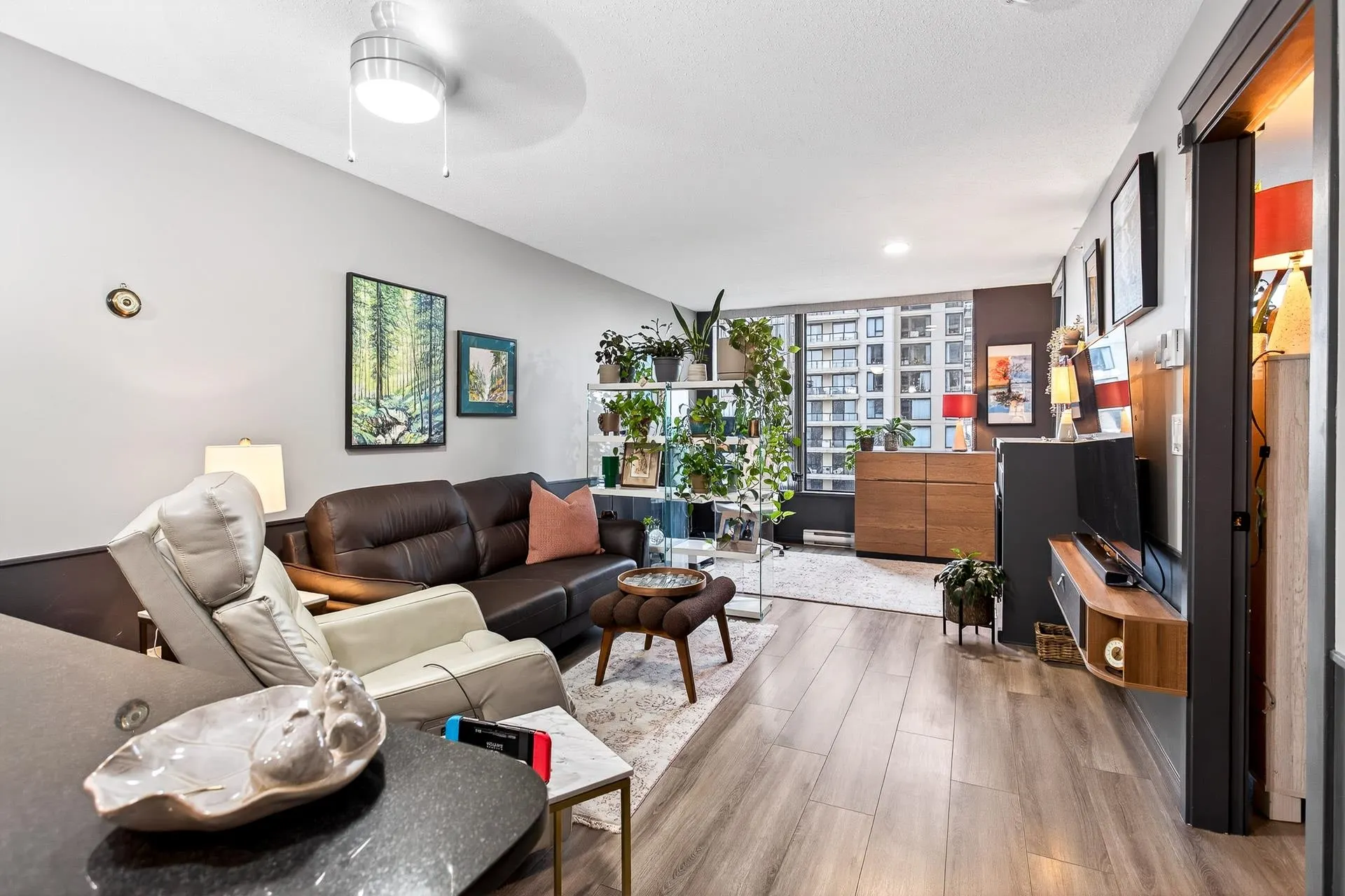 1101 7178 Collier Street