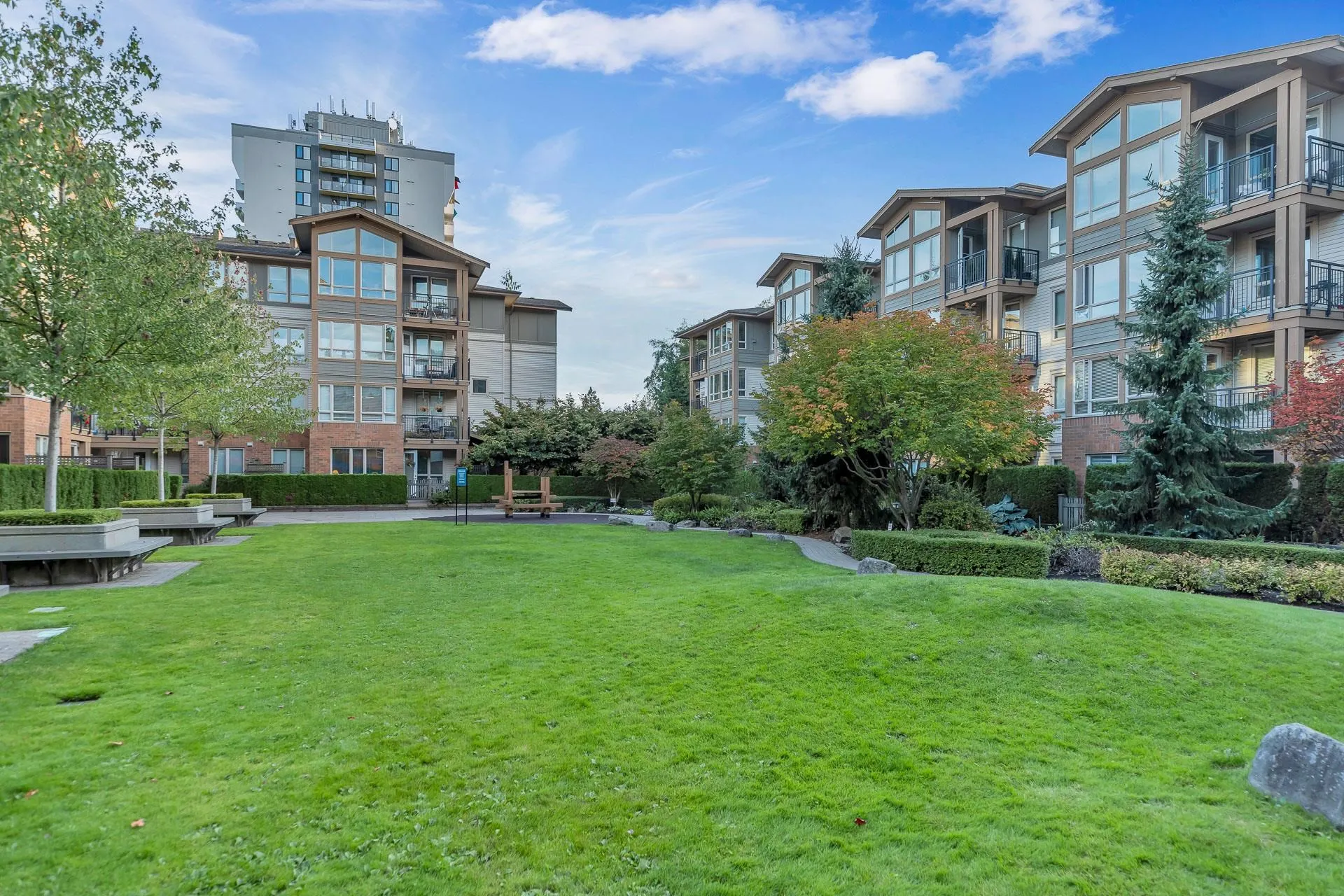 310 1111 E 27th Street