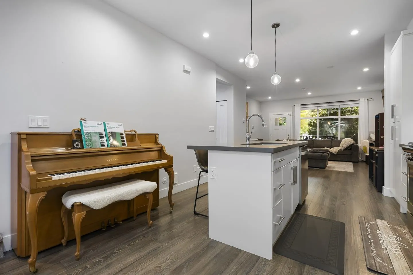 52 14541 Winter Crescent