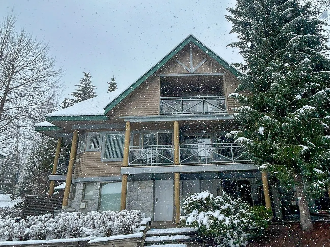 19 4375 Northlands Boulevard