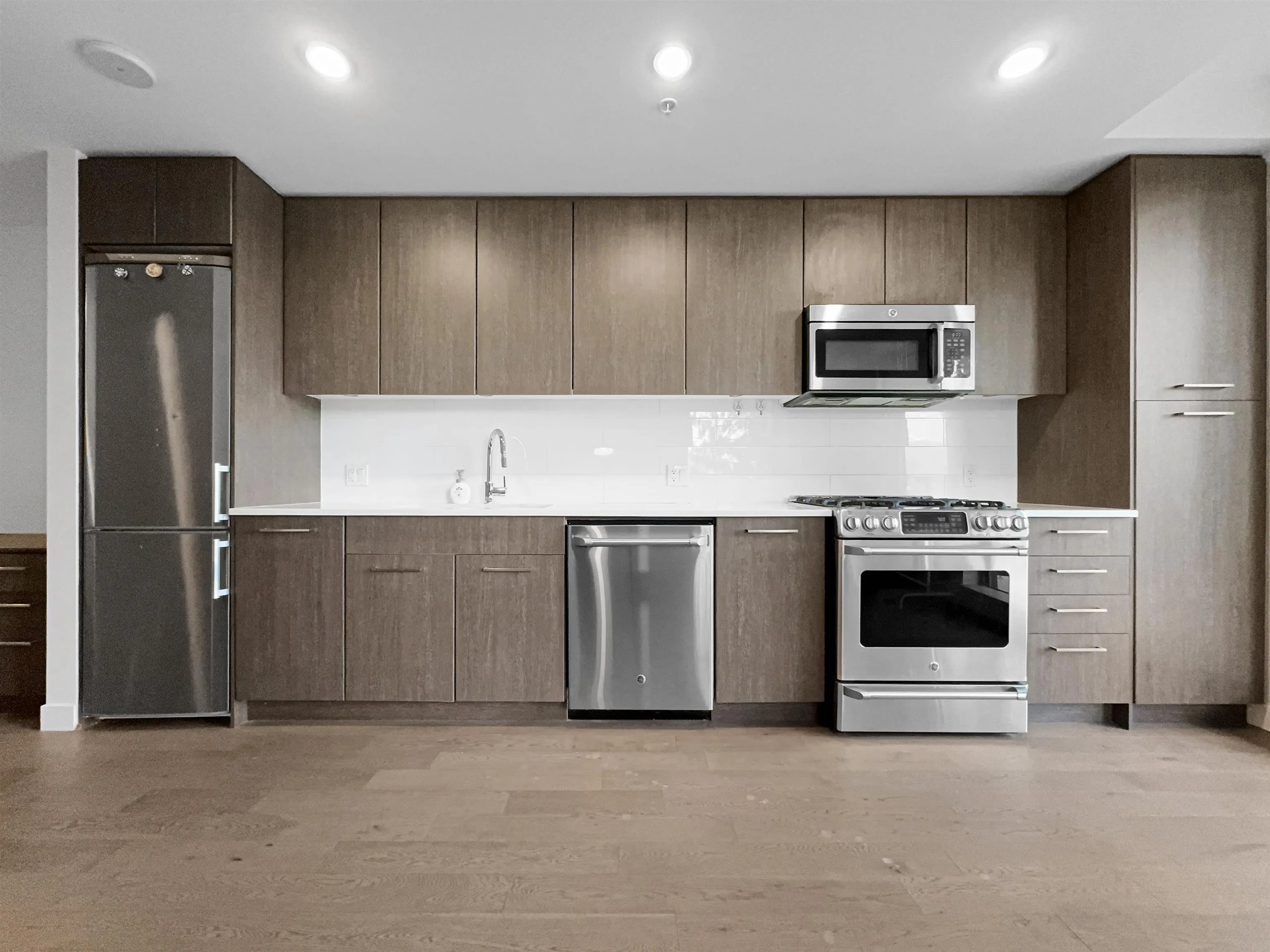 2XX 9080 University Crescent