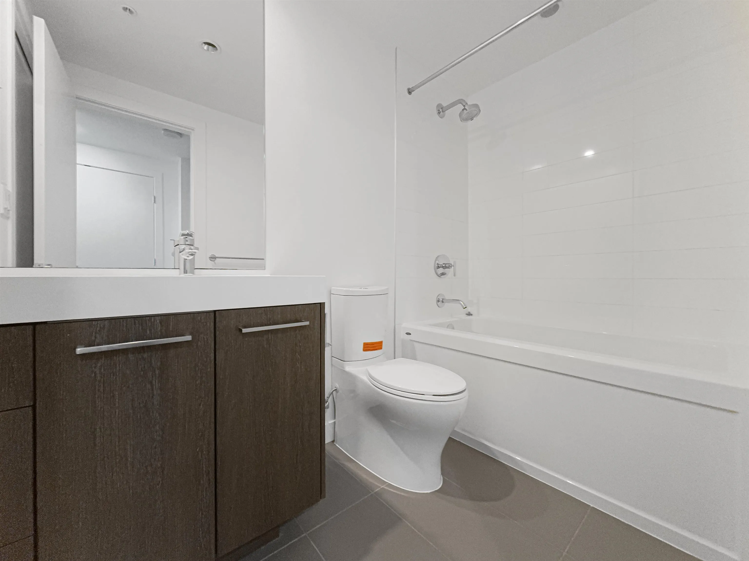 2XX 9080 University Crescent