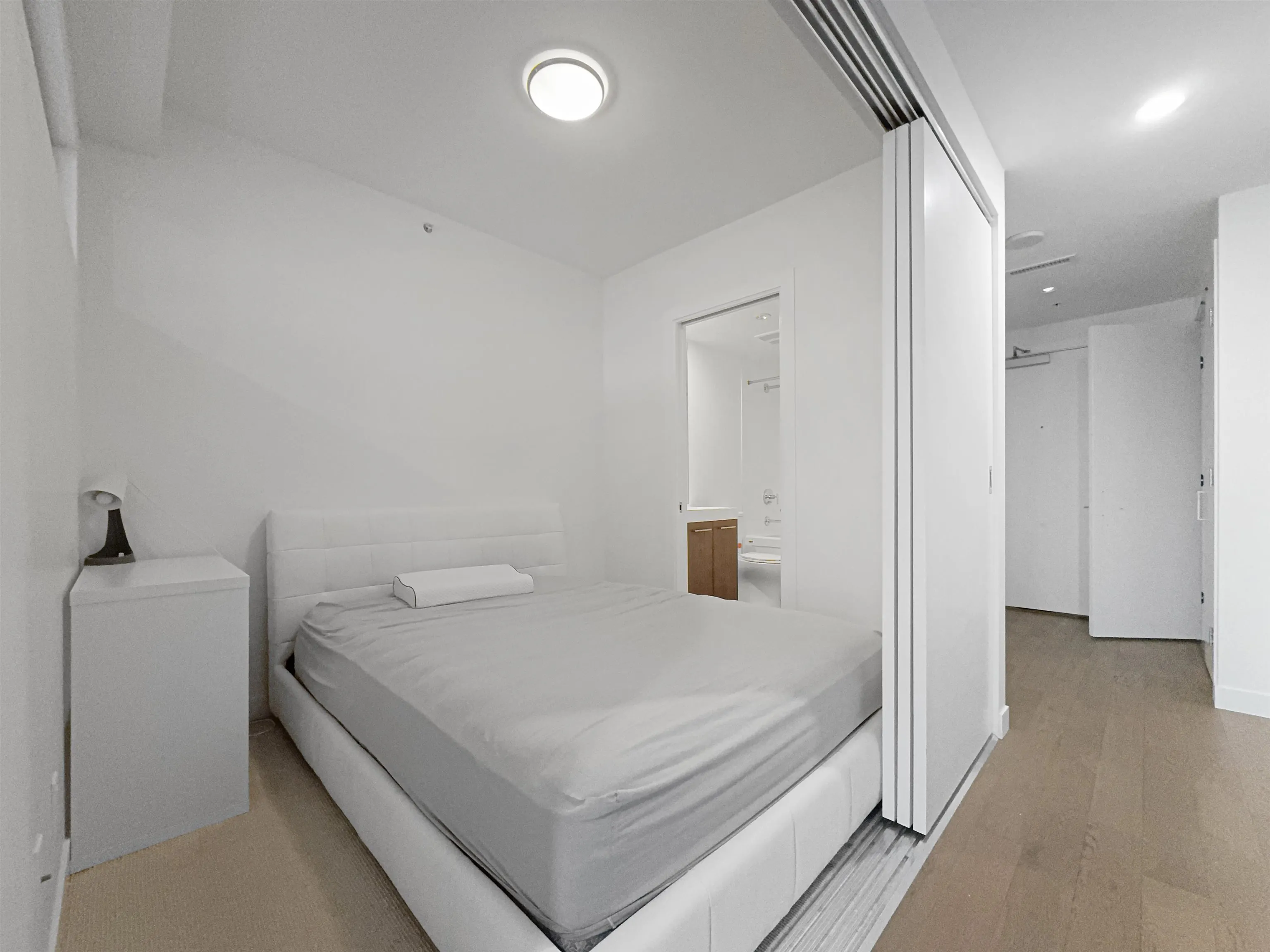 2XX 9080 University Crescent