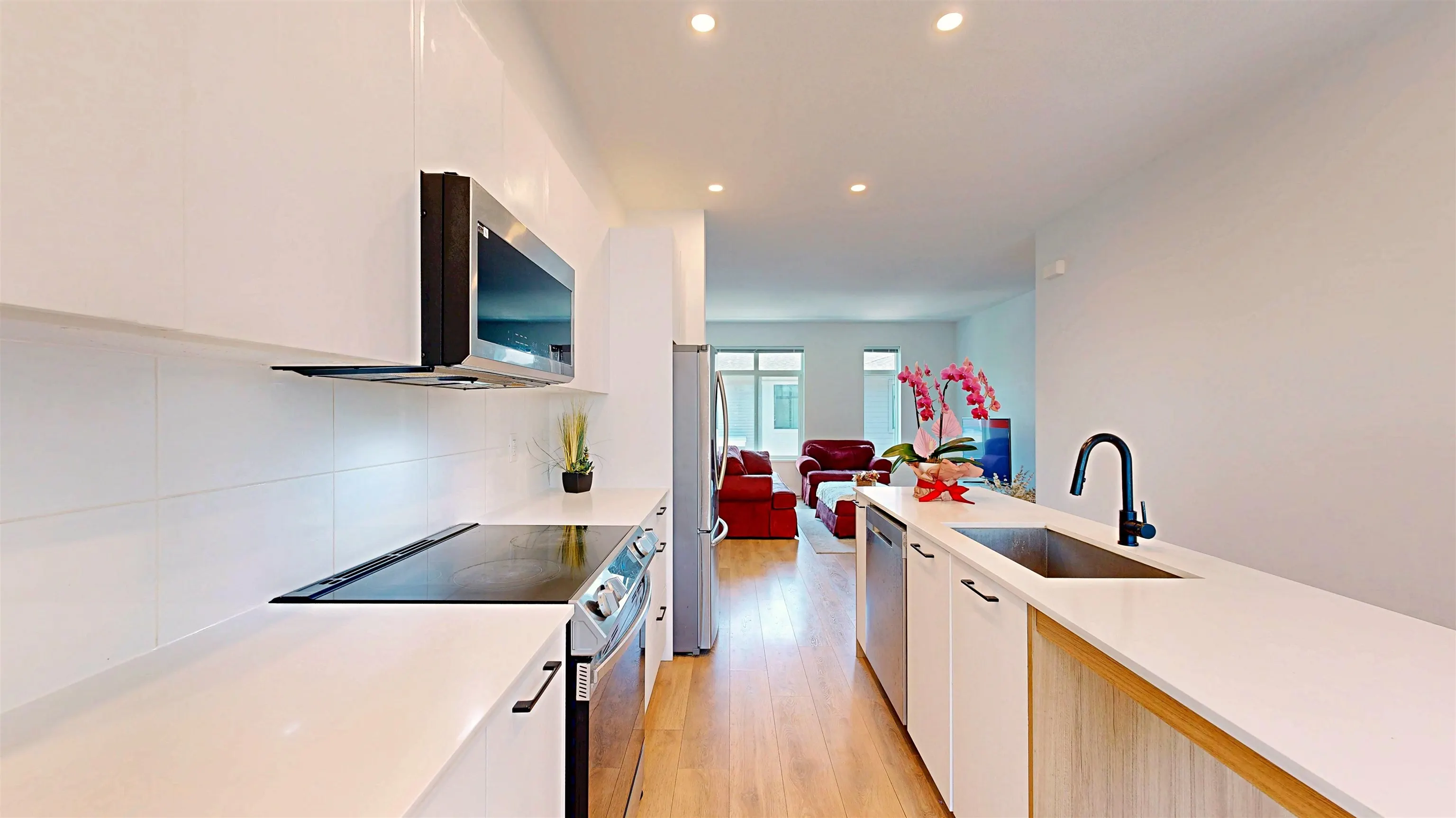 130 15235 Sitka Drive