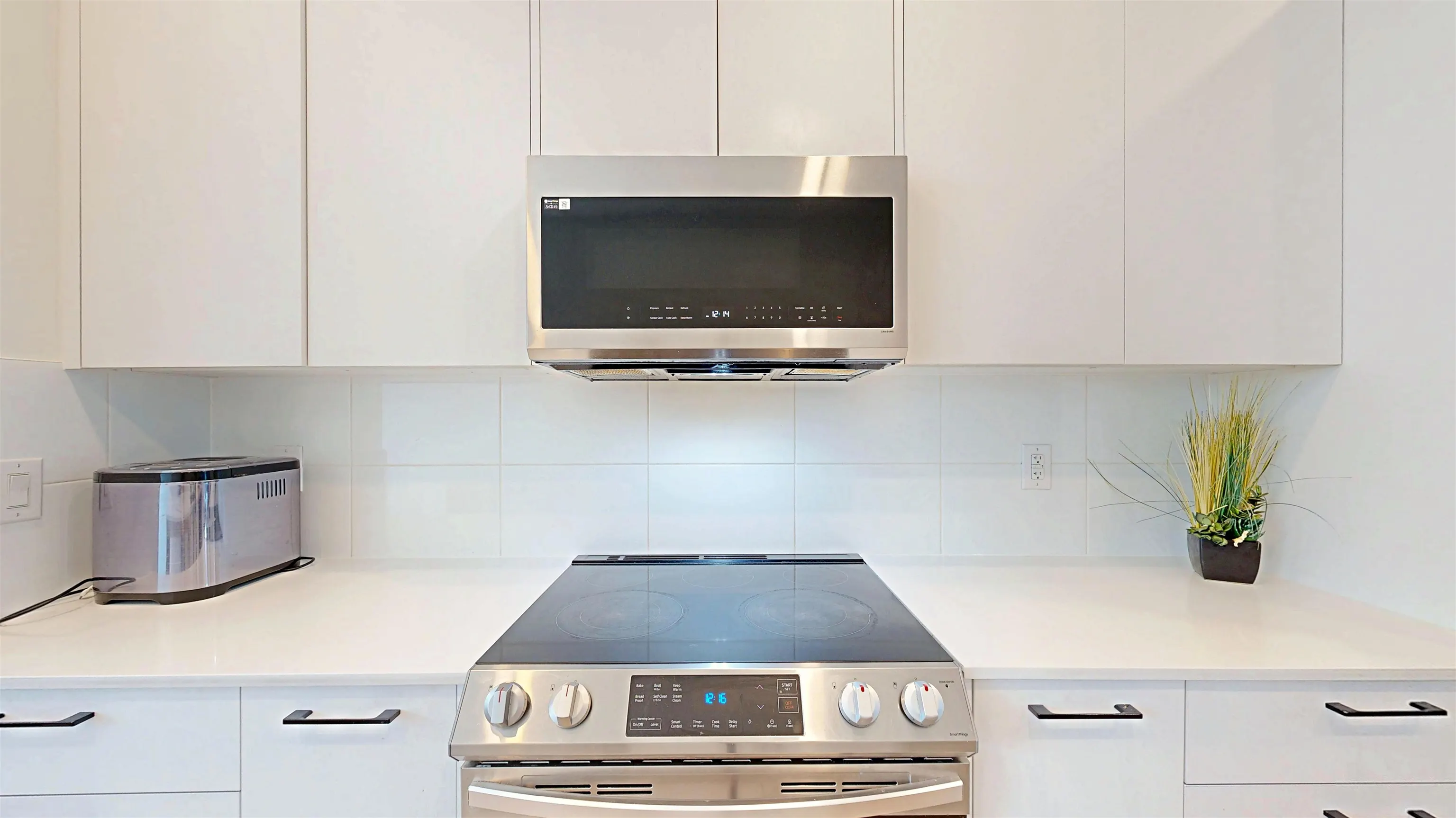 130 15235 Sitka Drive