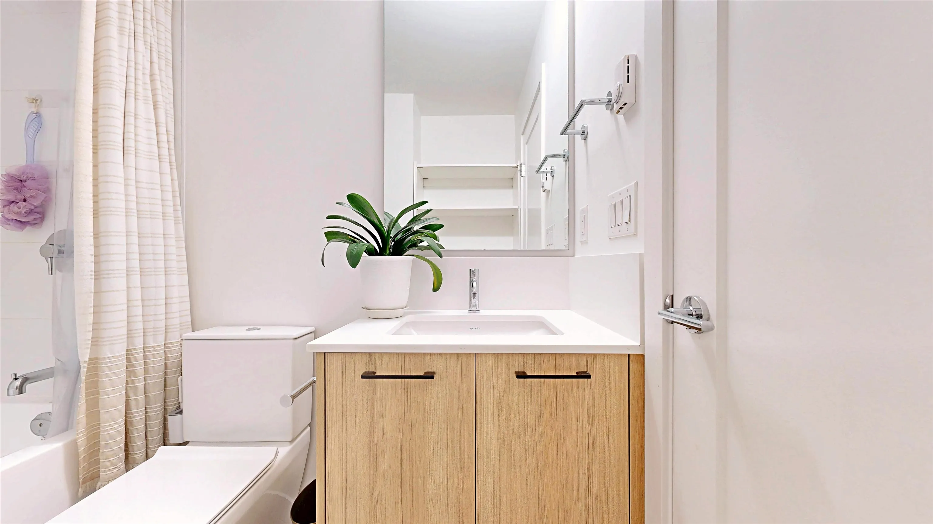 130 15235 Sitka Drive