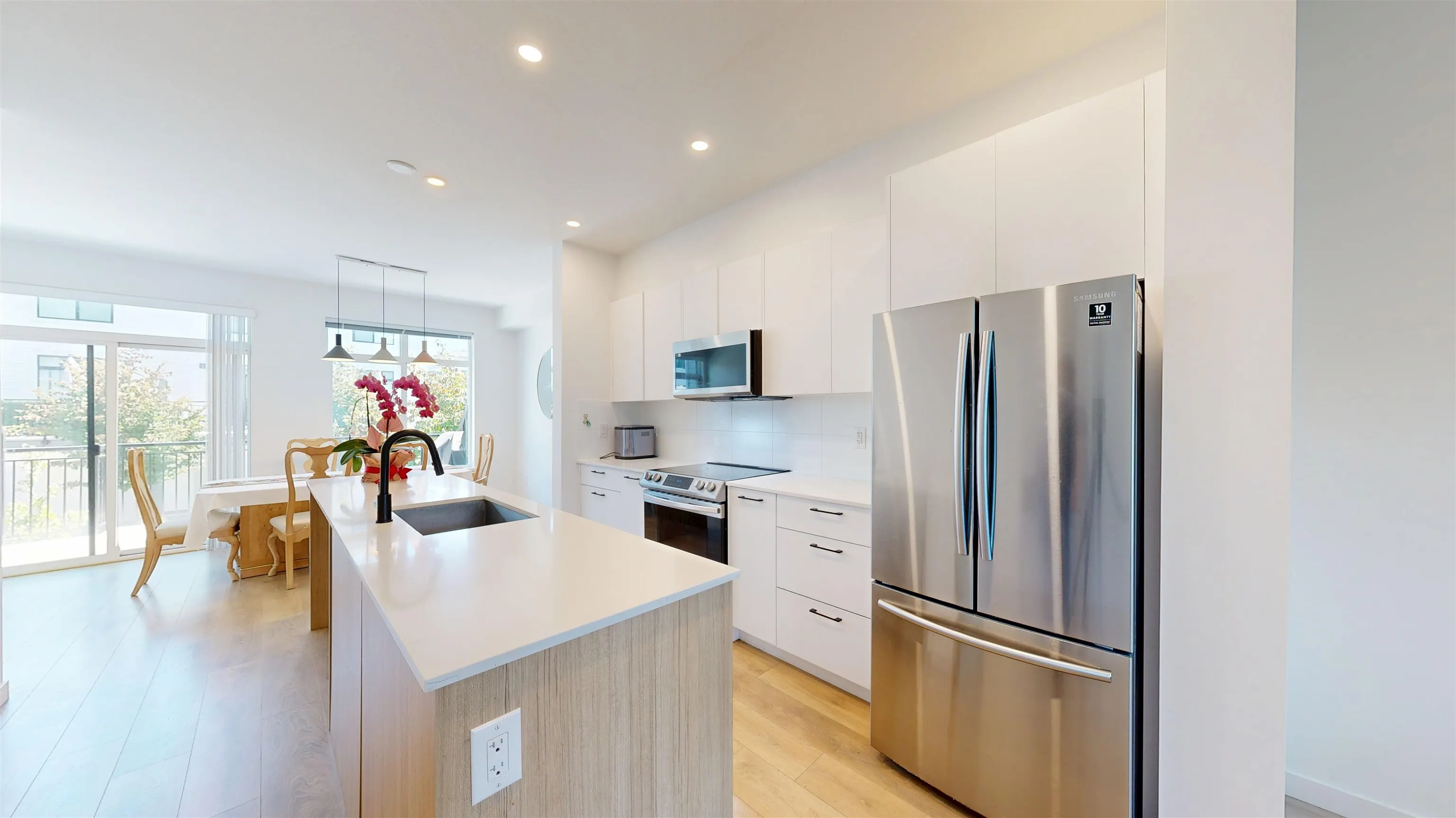 130 15235 Sitka Drive