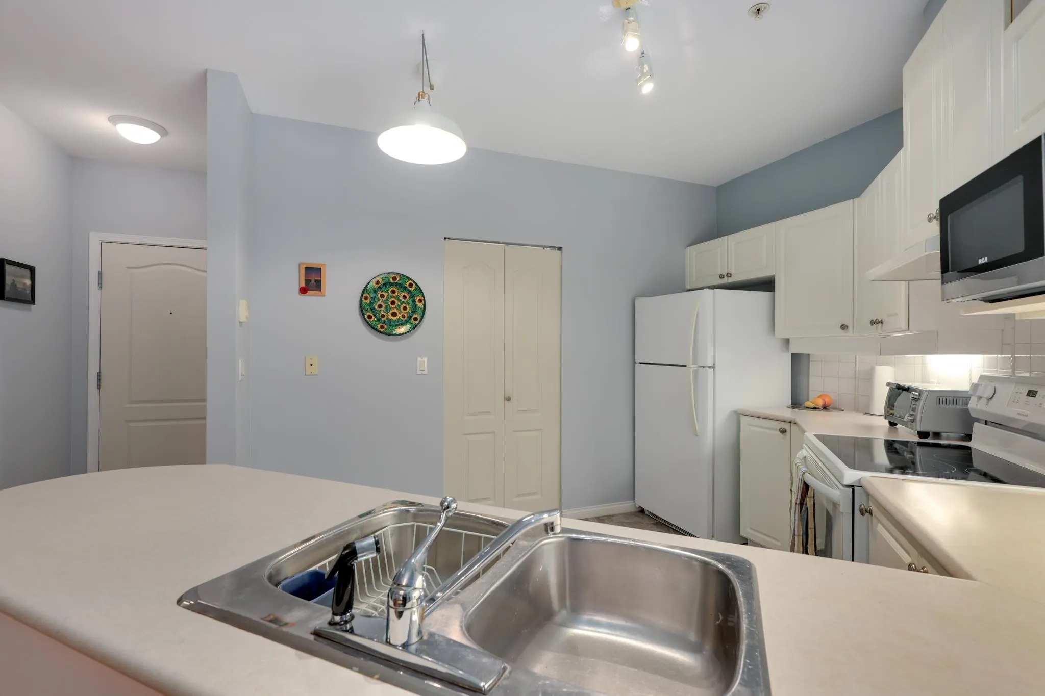 408 19091 Mcmyn Road