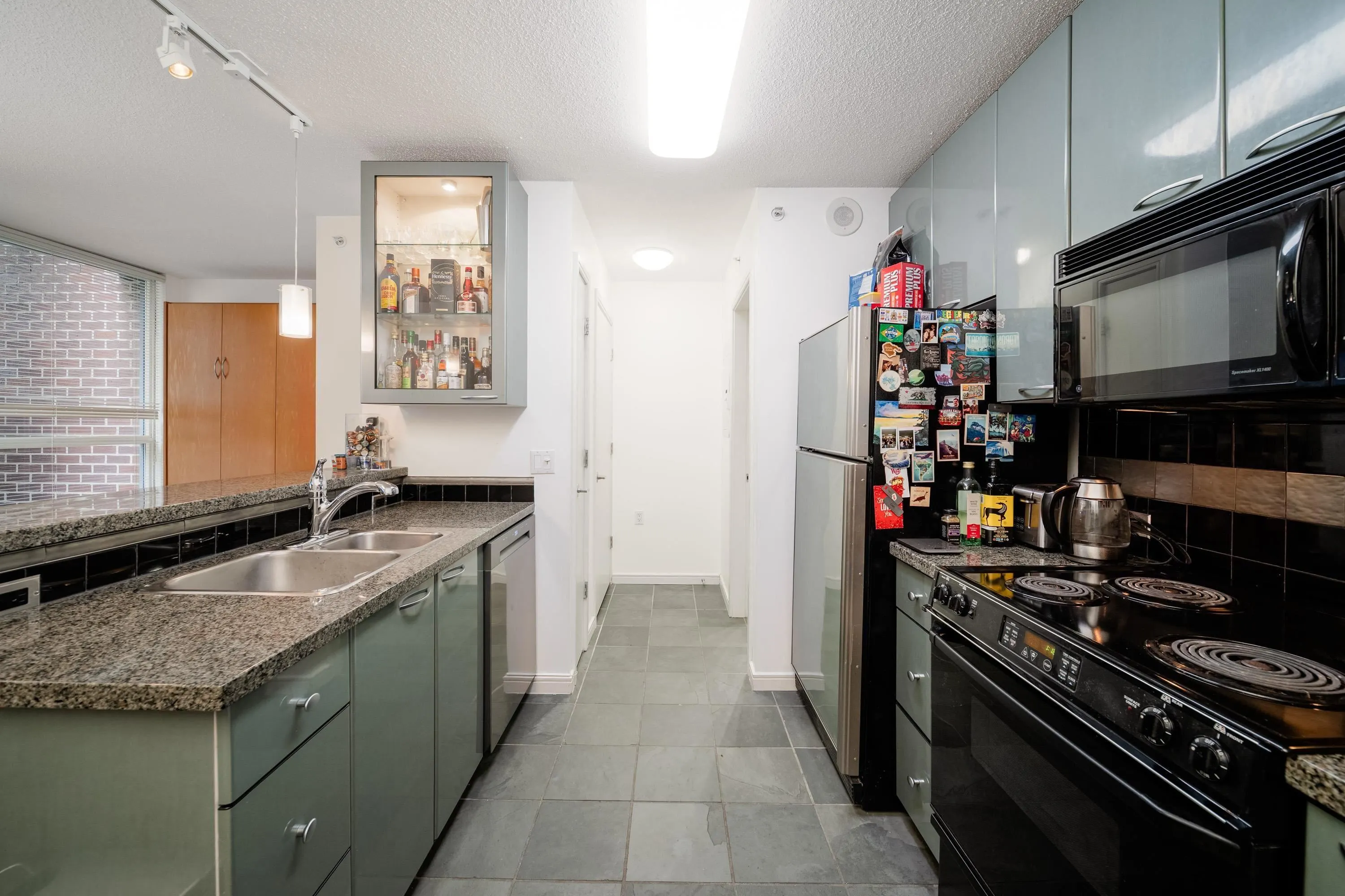 305 1068 Hornby Street