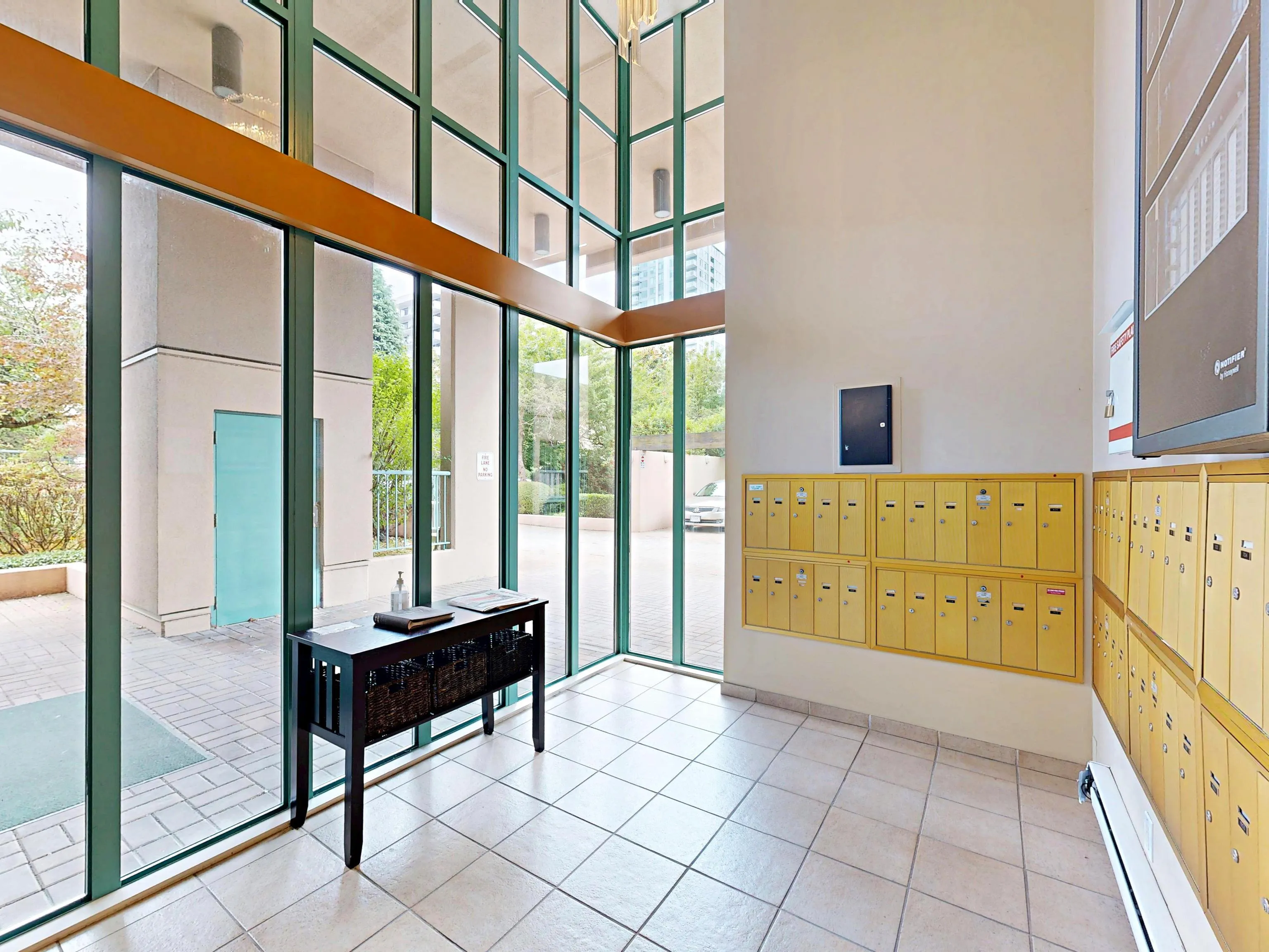 202 1555 Eastern Avenue