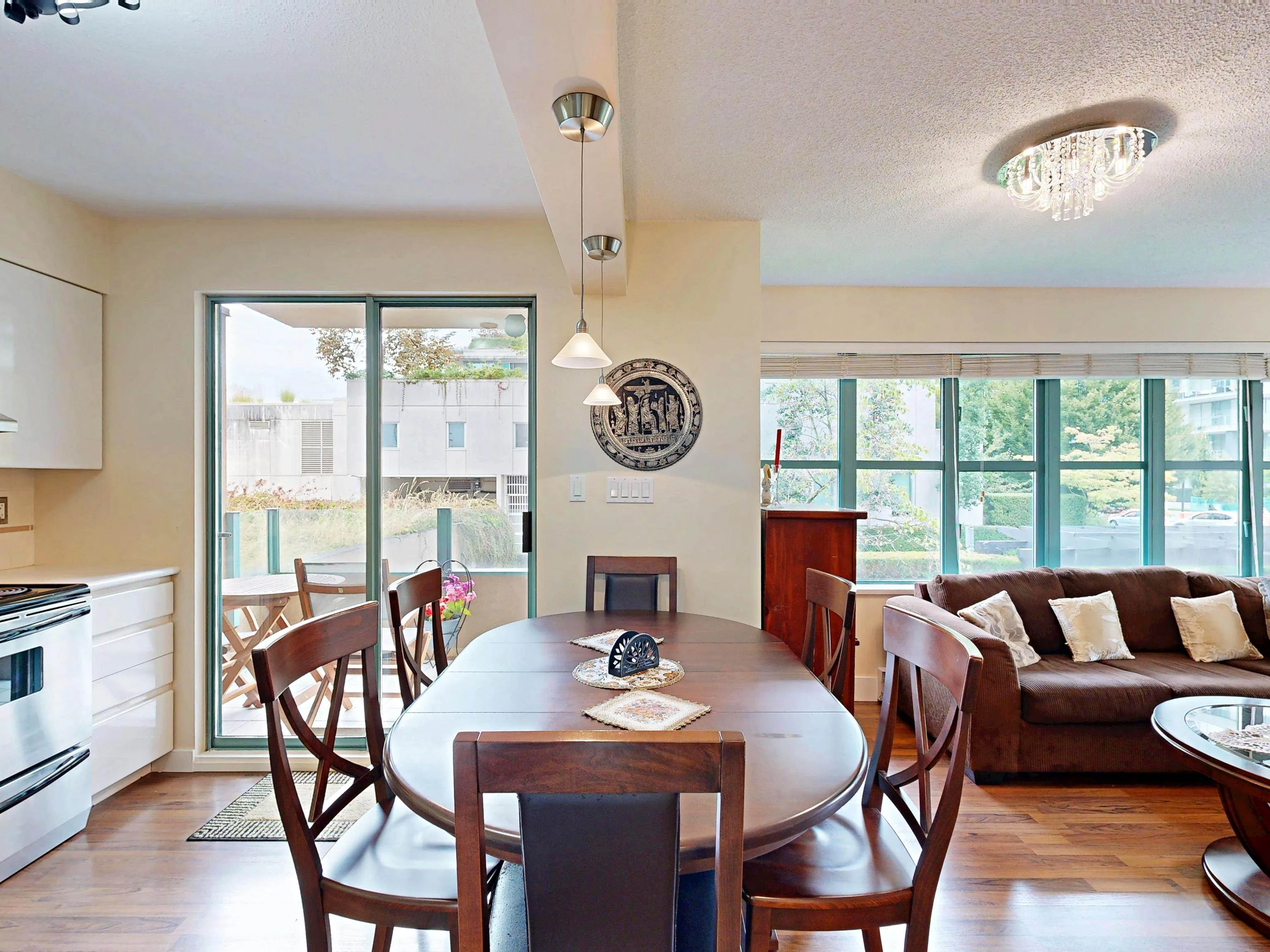 202 1555 Eastern Avenue