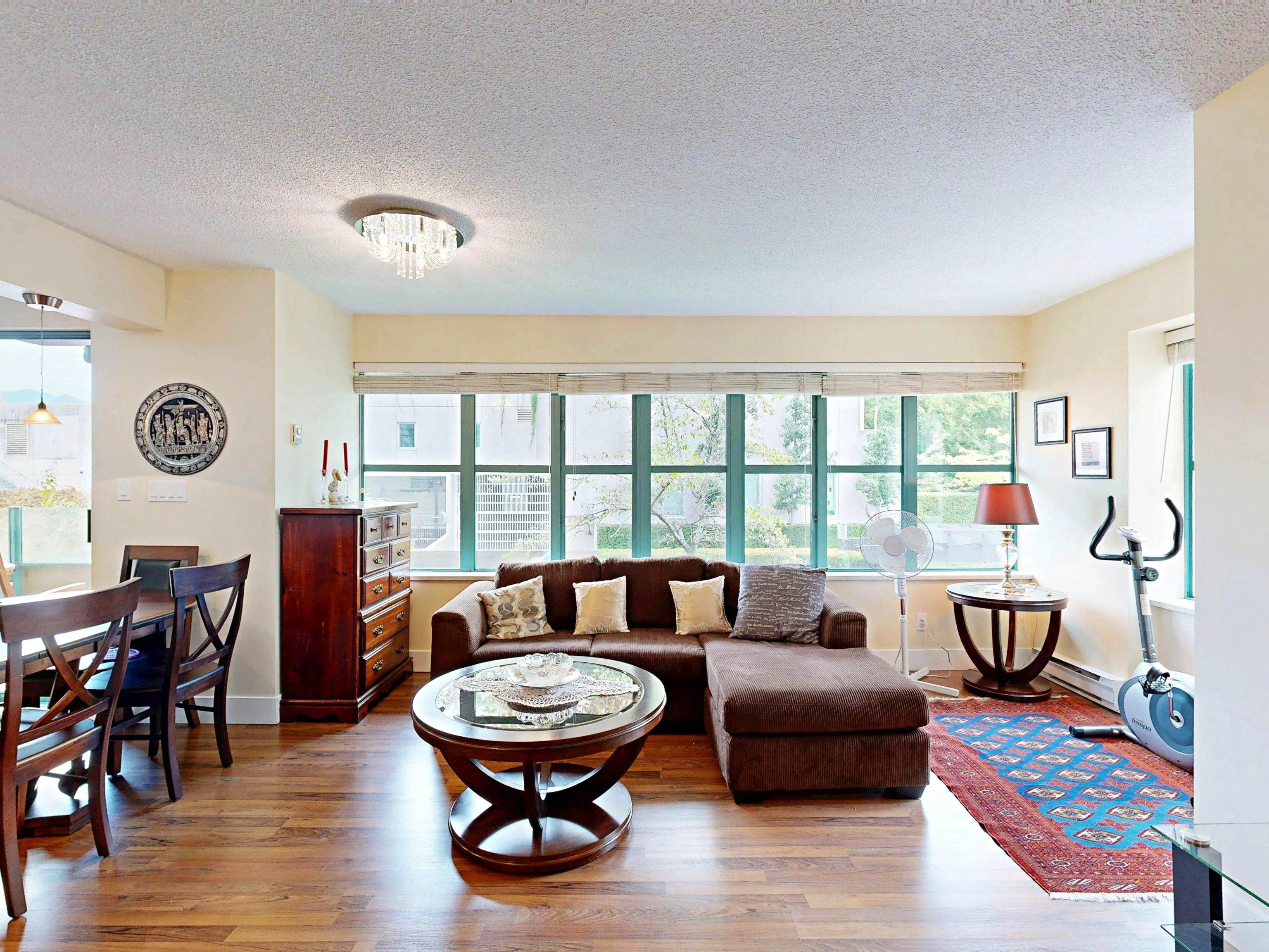 202 1555 Eastern Avenue