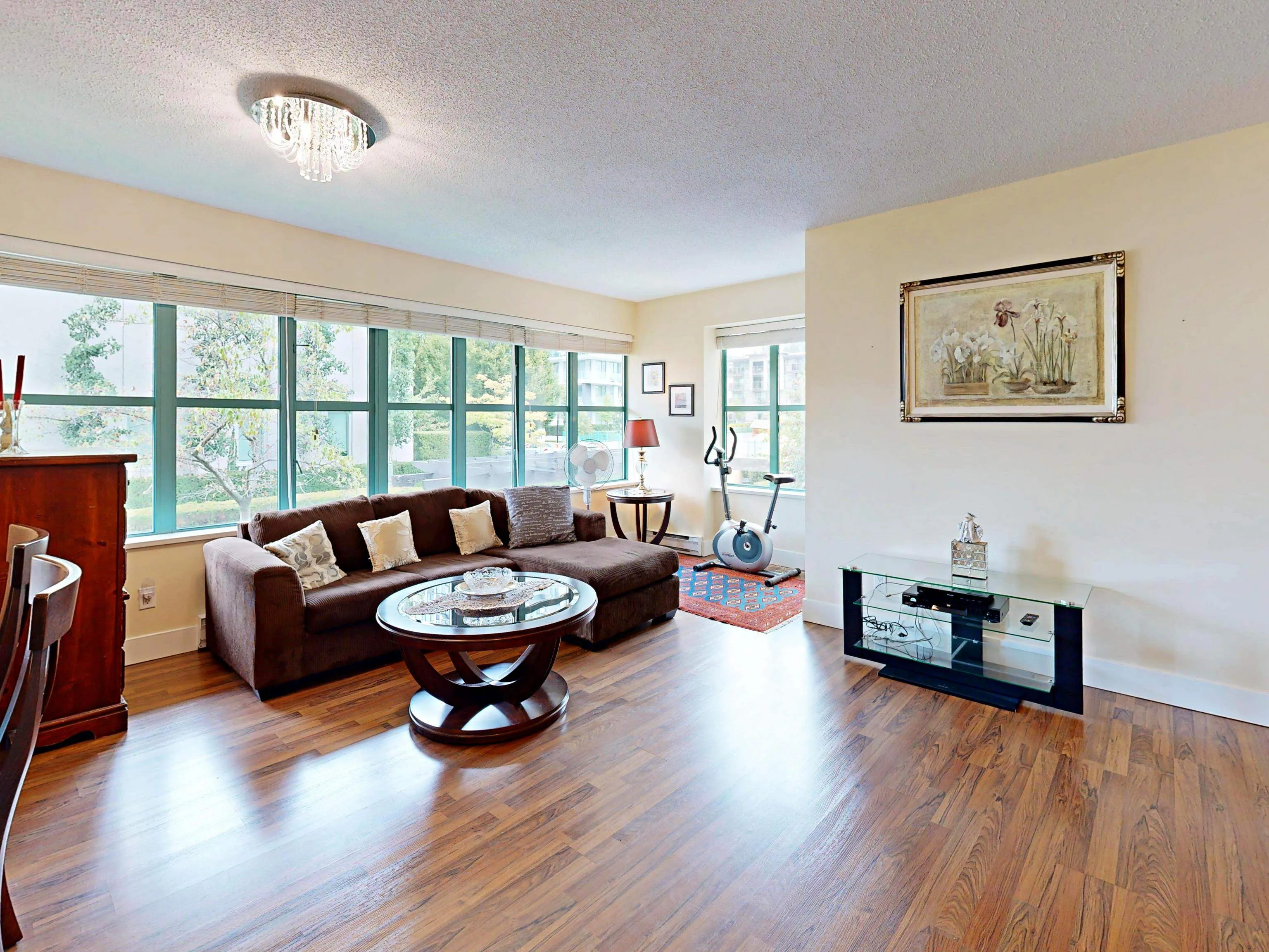 202 1555 Eastern Avenue