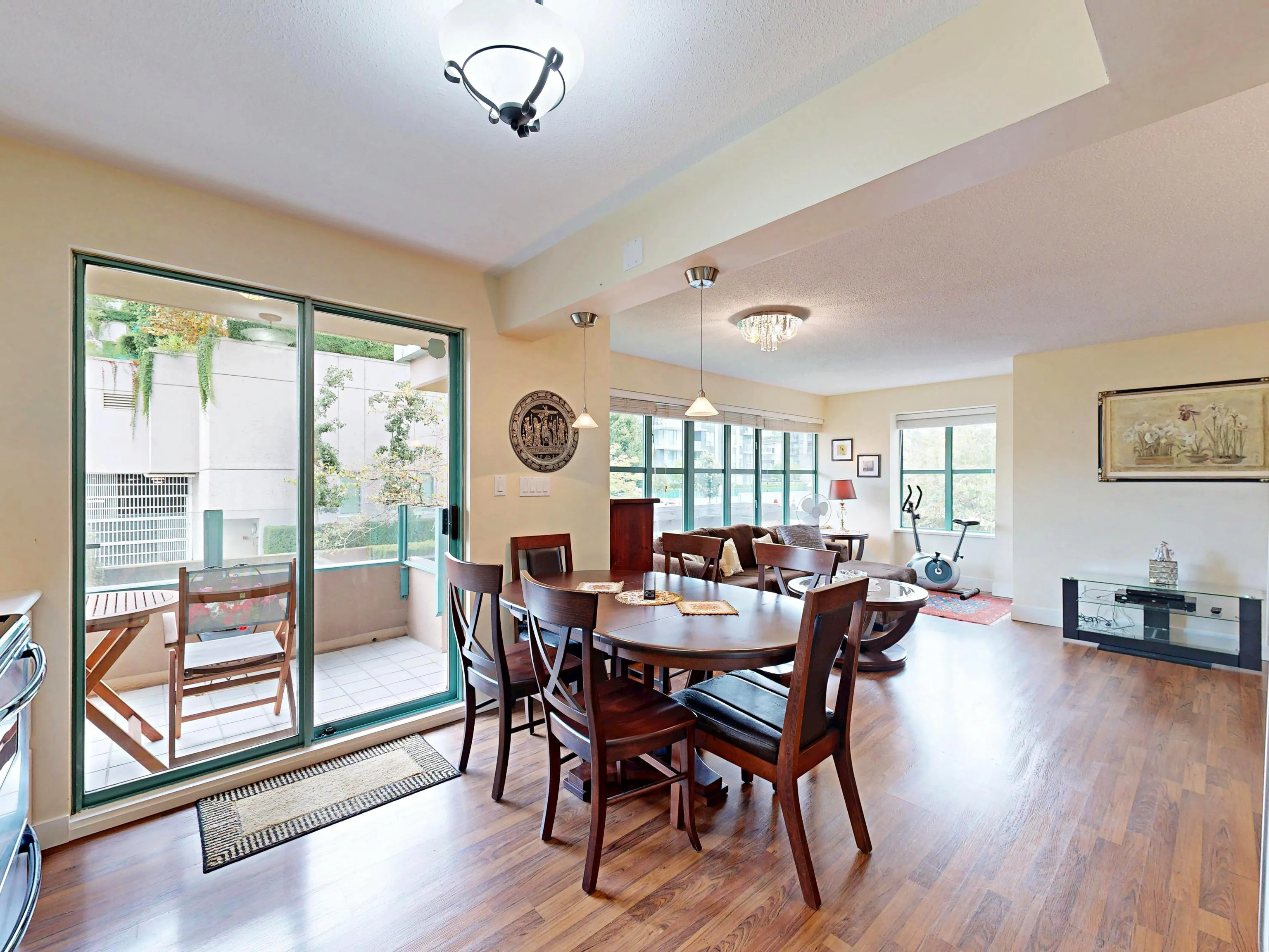 202 1555 Eastern Avenue