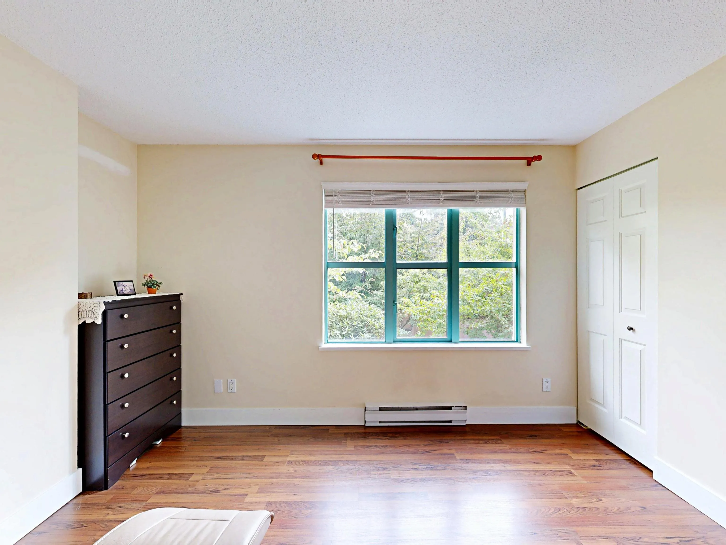 202 1555 Eastern Avenue