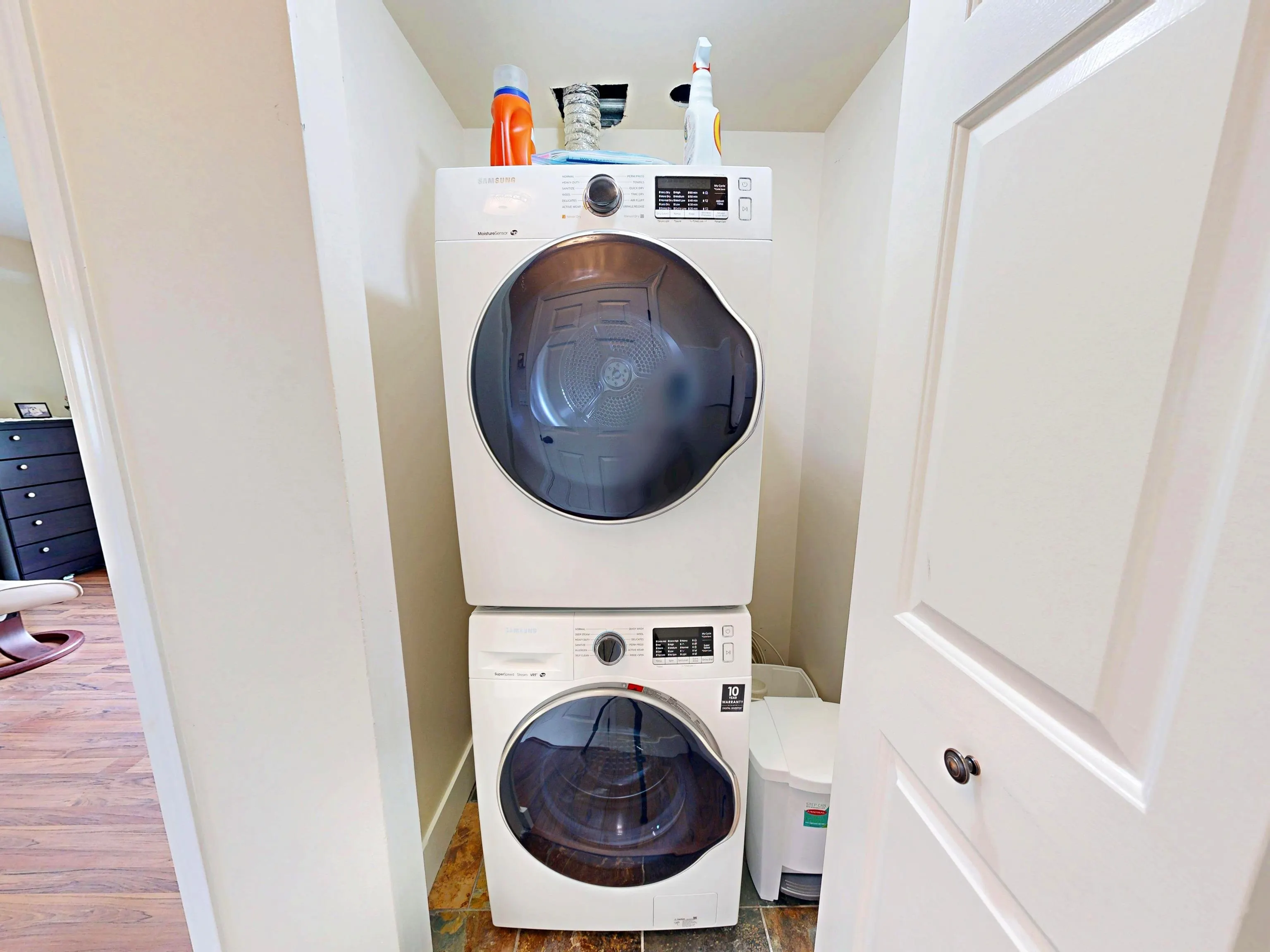 202 1555 Eastern Avenue