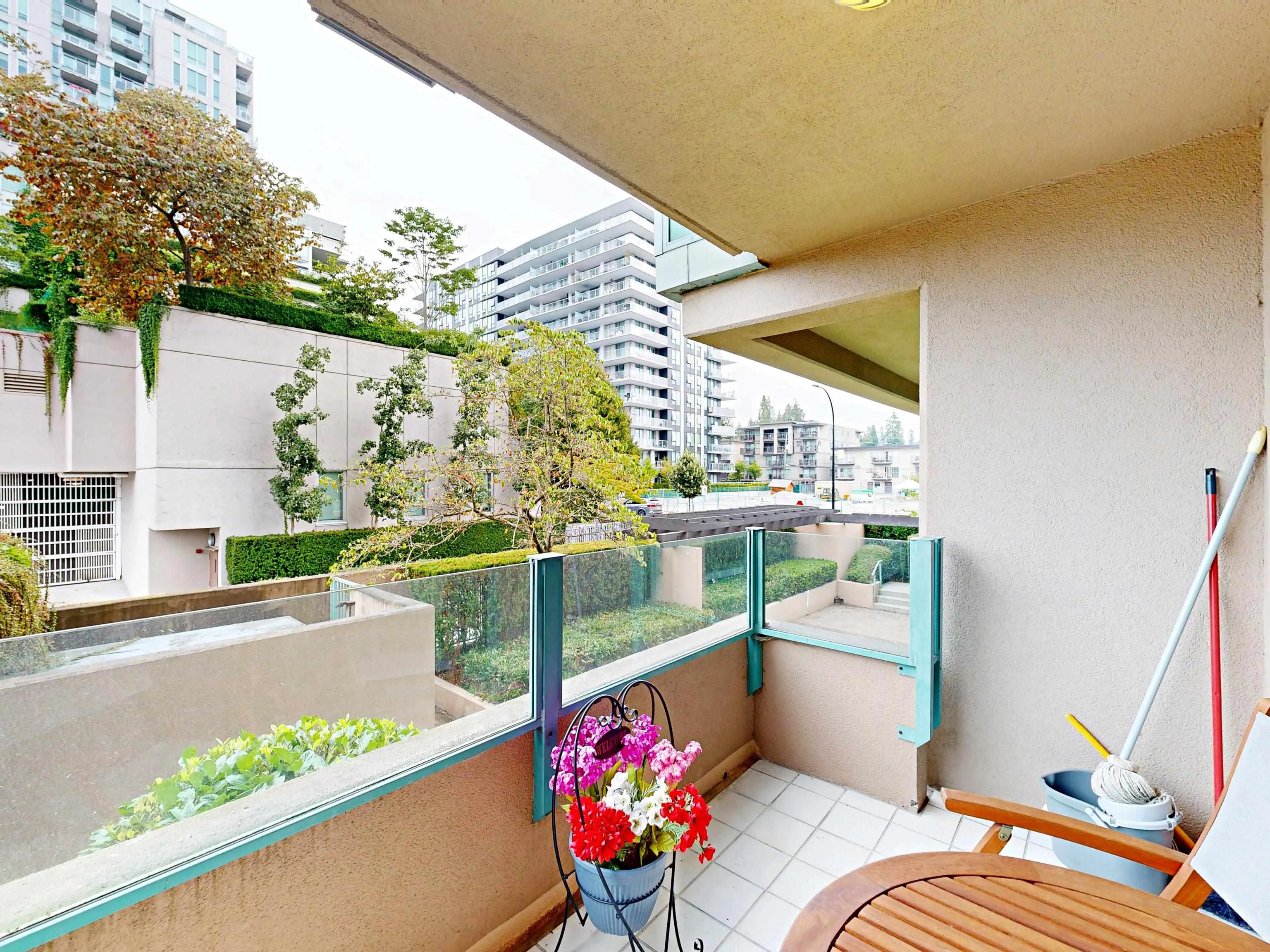 202 1555 Eastern Avenue