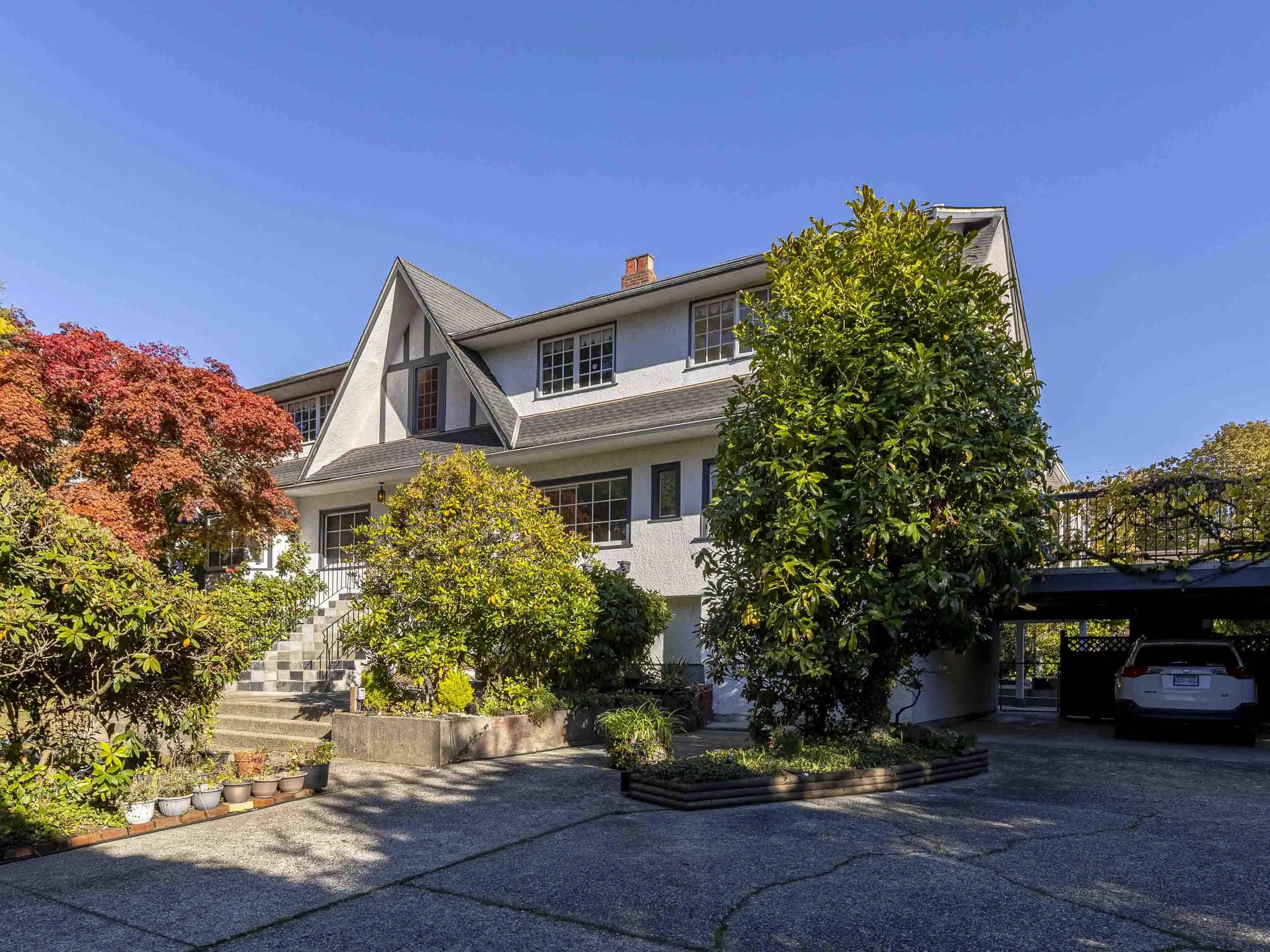 5950 Macdonald Street