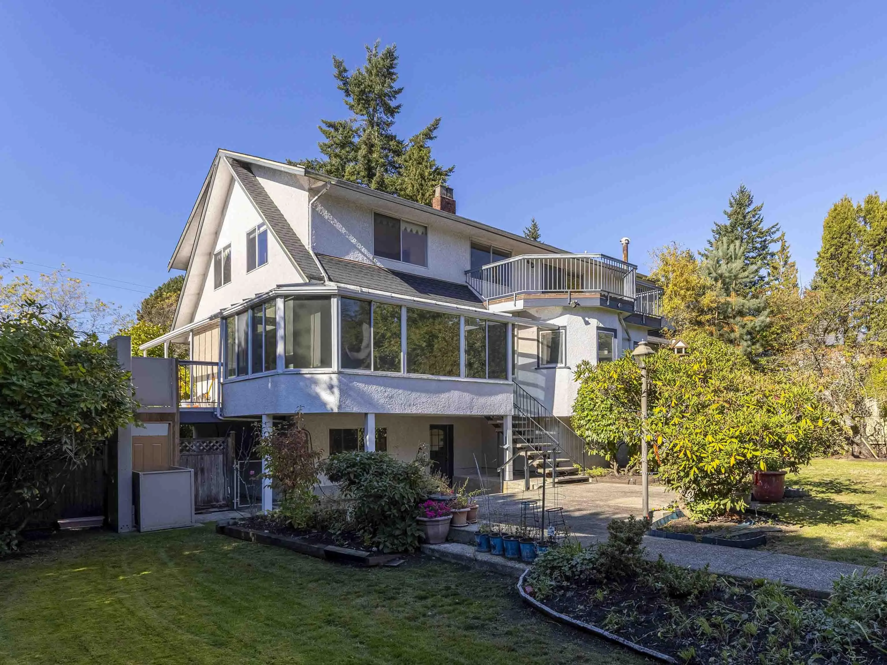 5950 Macdonald Street