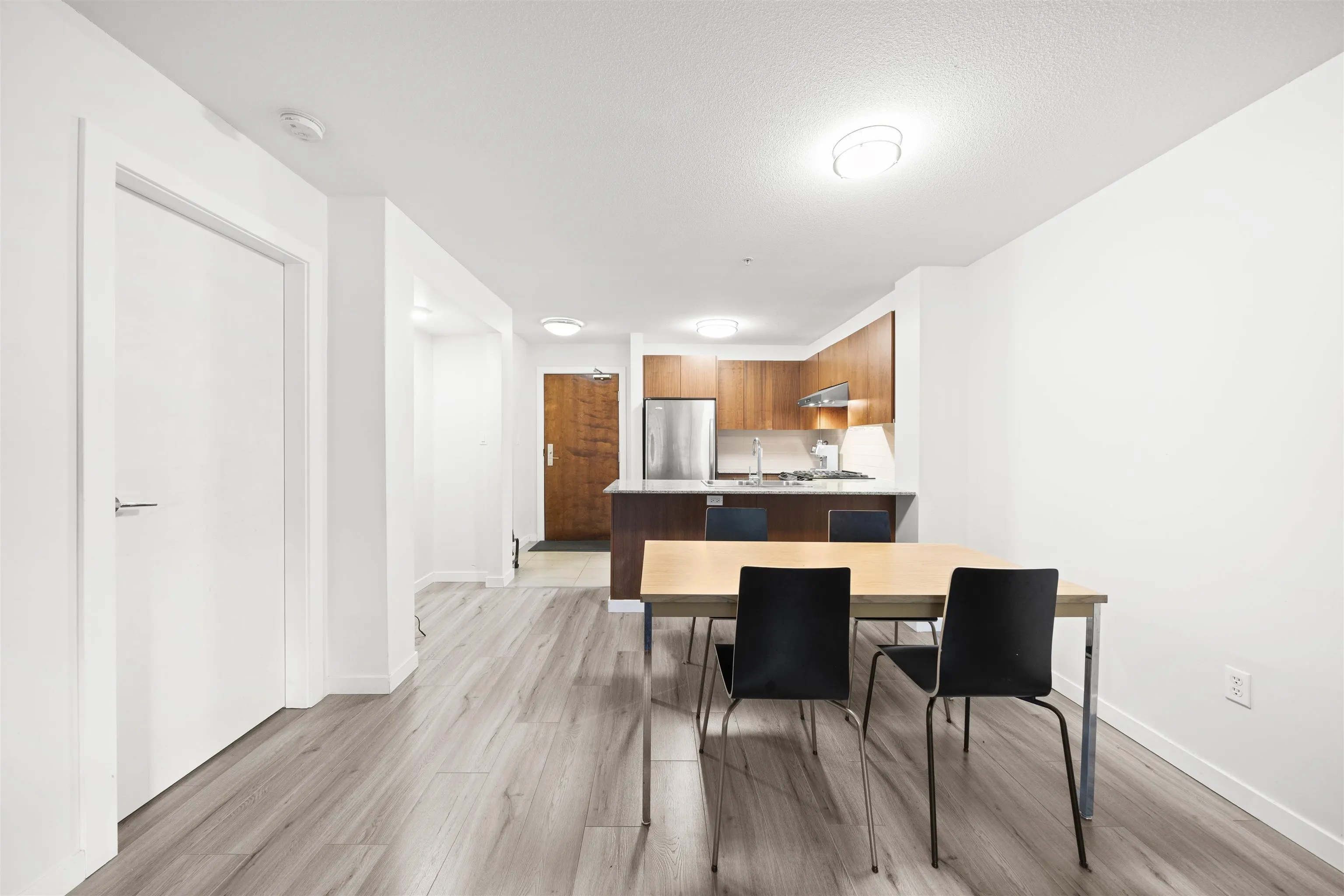 107 5775 Irmin Street