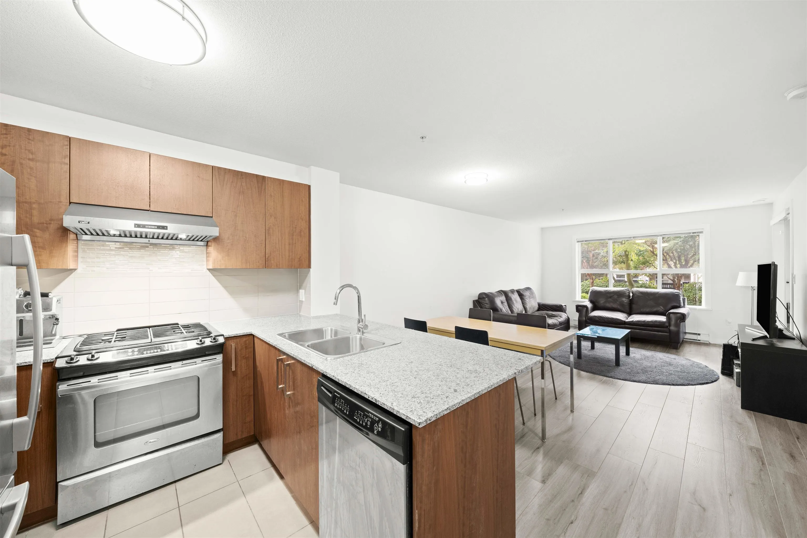 107 5775 Irmin Street