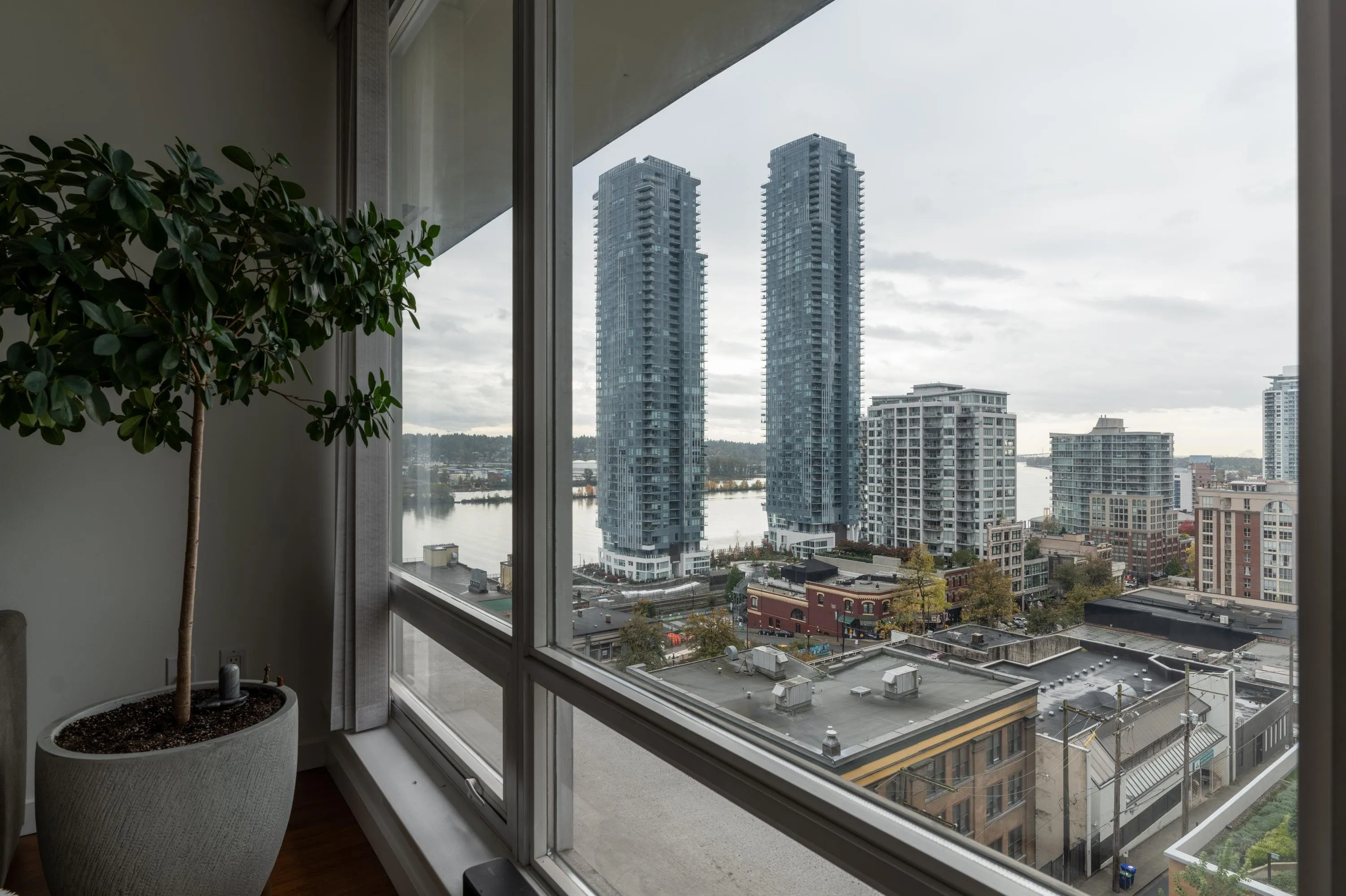 1006 39 Sixth Street