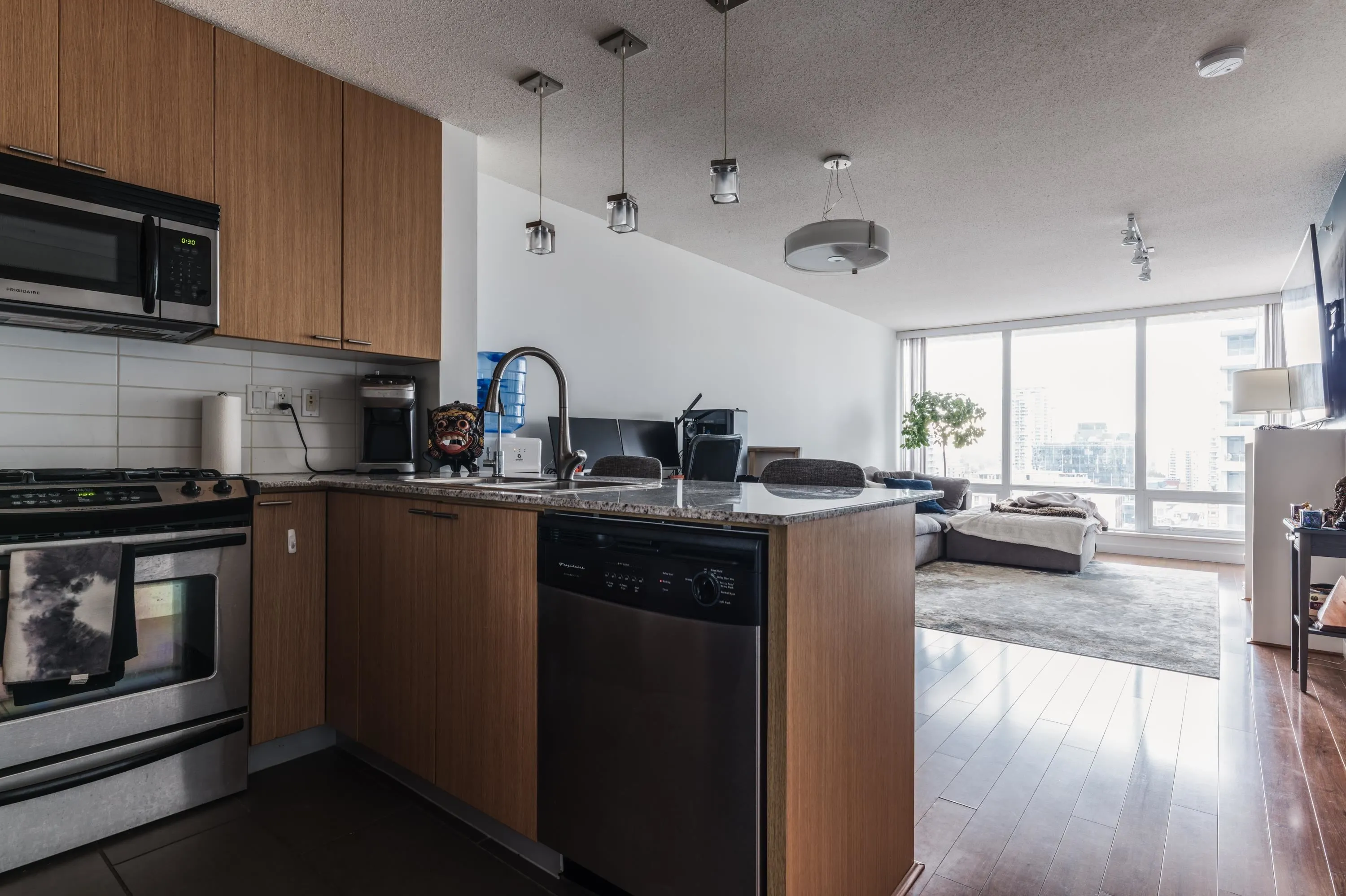 1006 39 Sixth Street