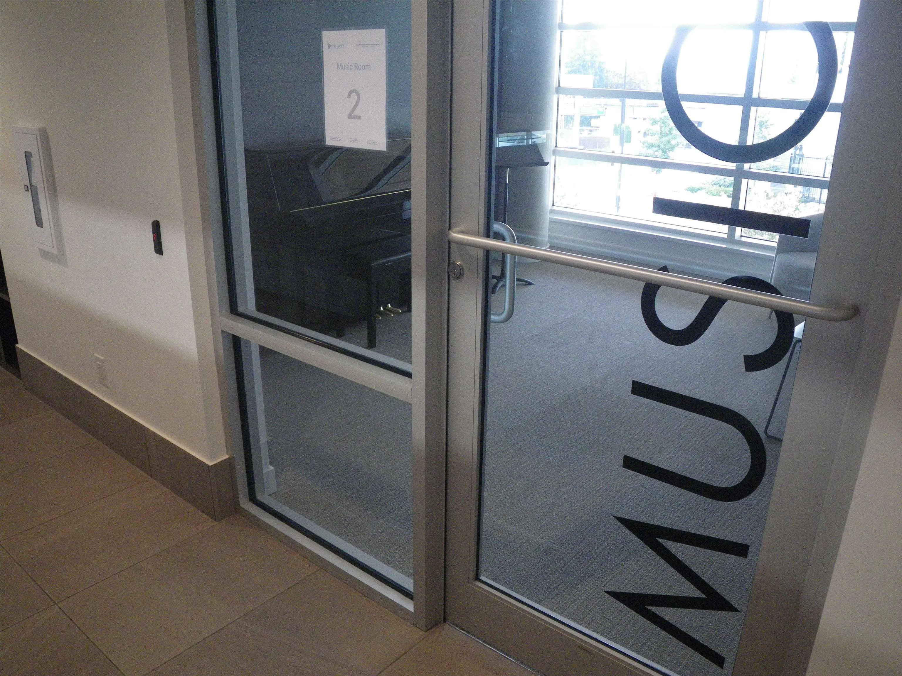 2907 657 Whiting Way