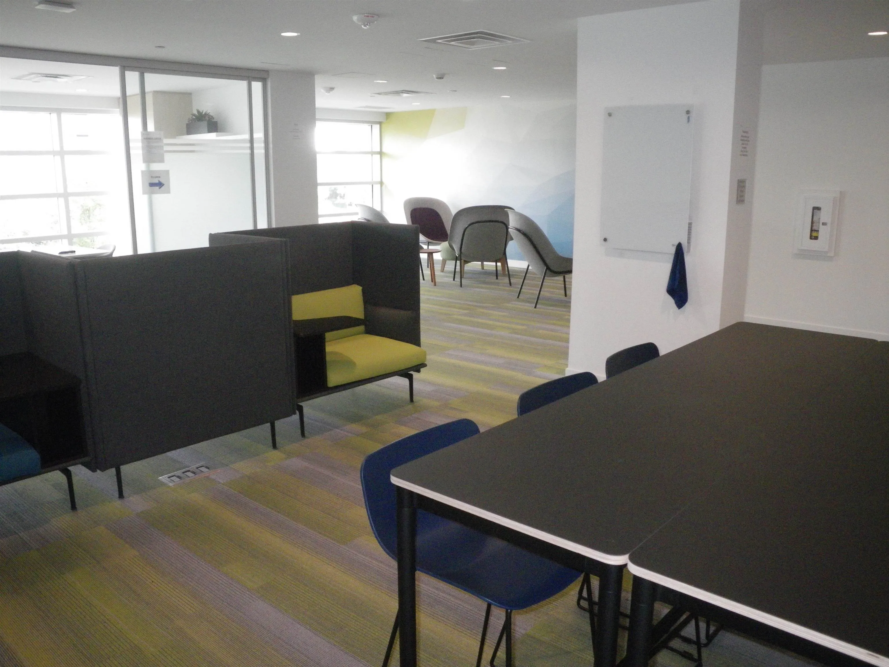 2907 657 Whiting Way