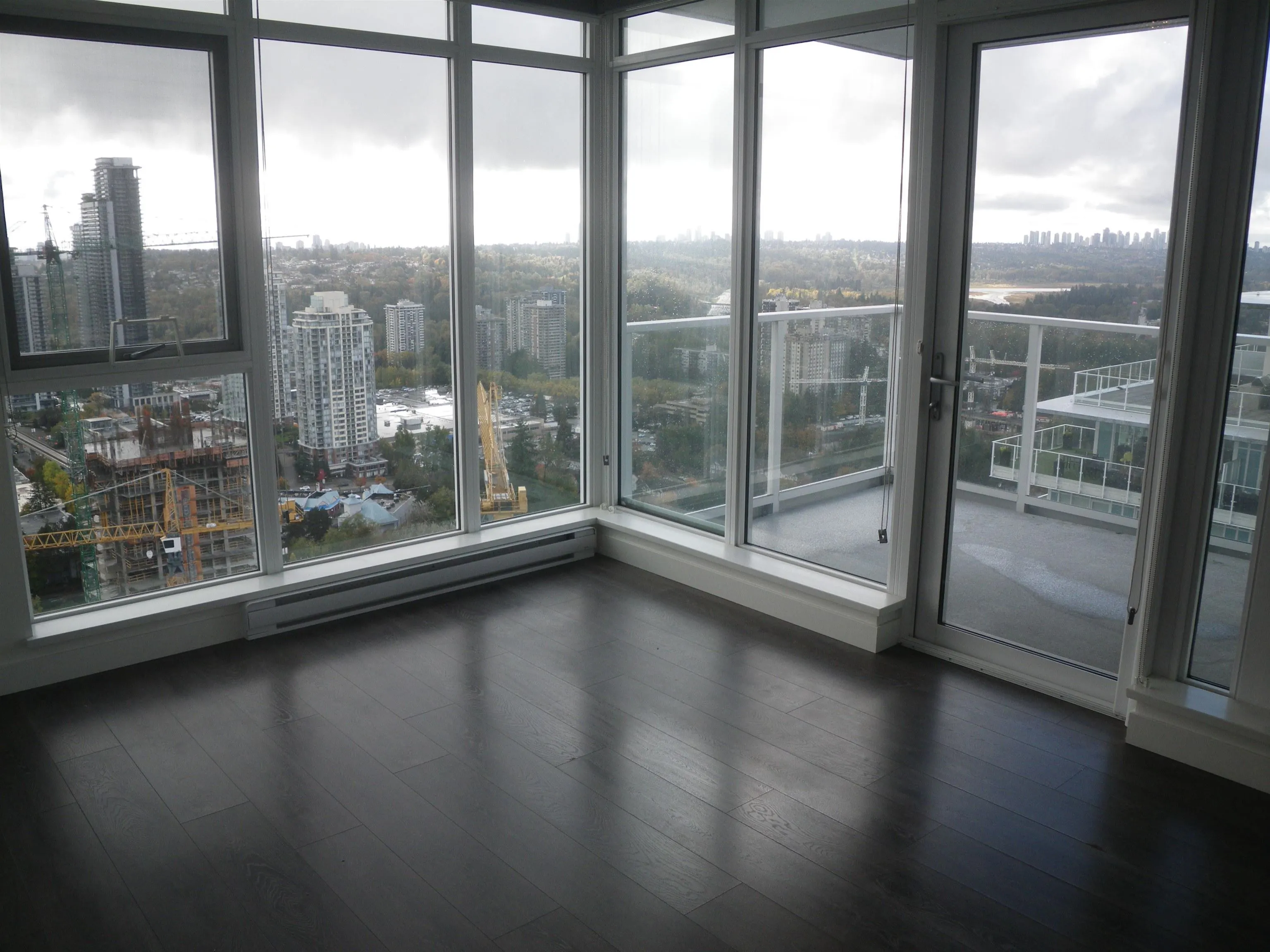 2907 657 Whiting Way