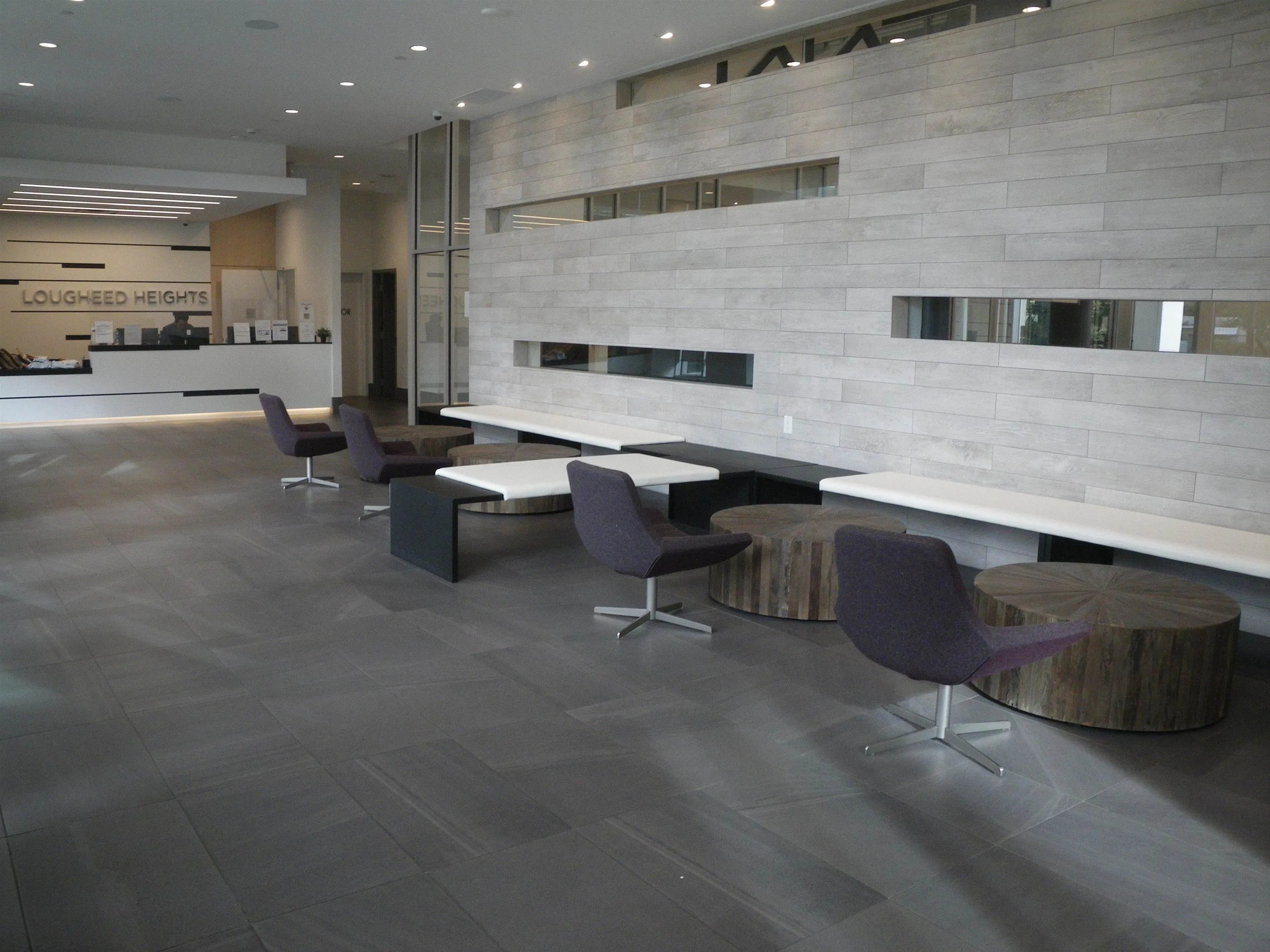 2907 657 Whiting Way