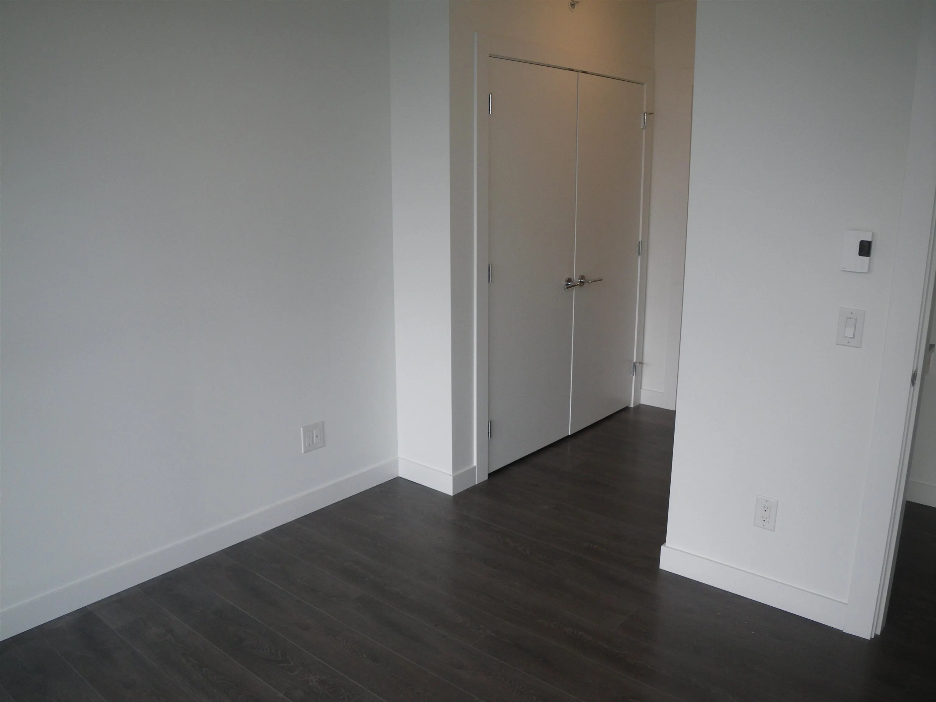 2907 657 Whiting Way