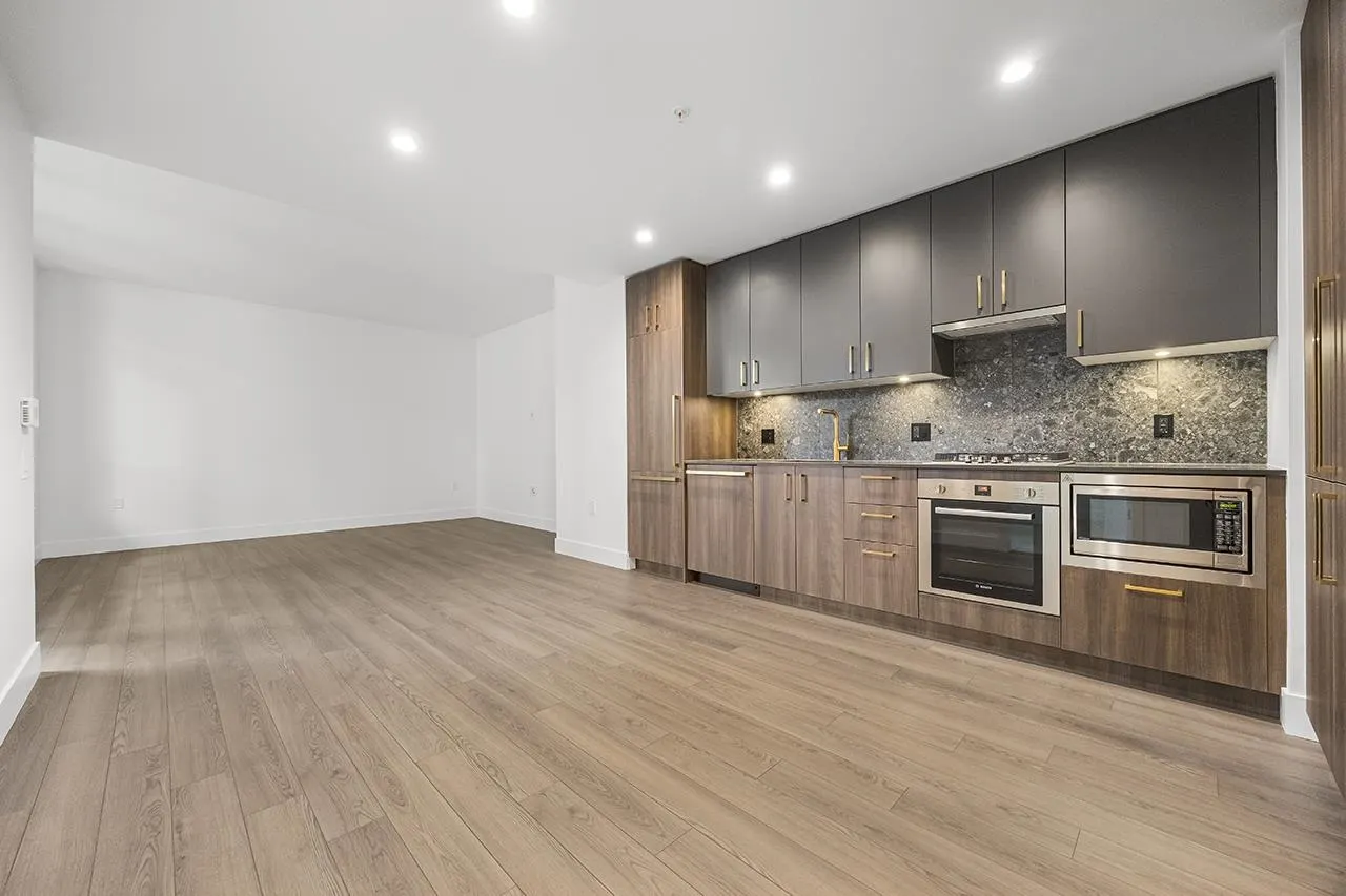 104 2375 Emery Court